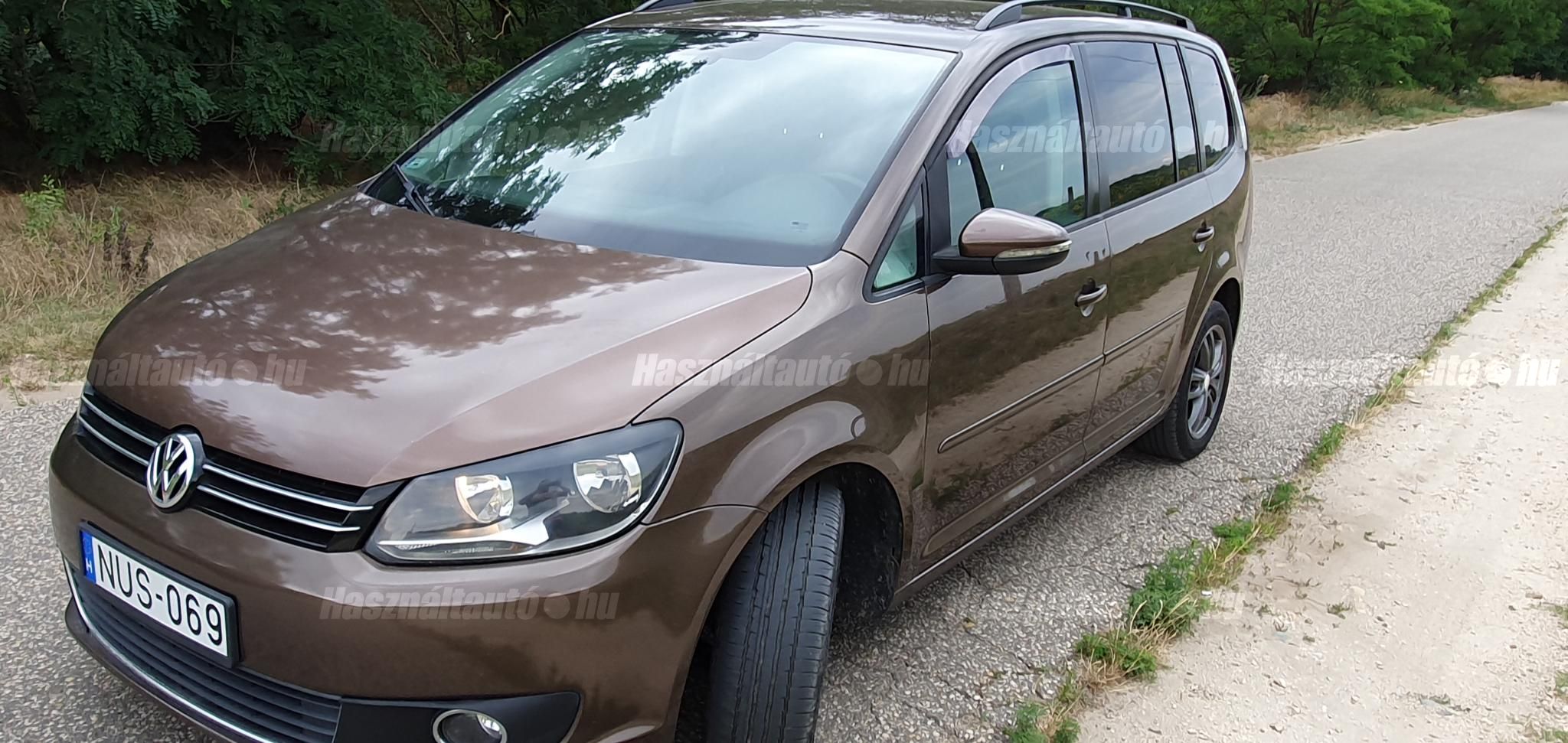 VOLKSWAGEN TOURAN 2011/3 - 1