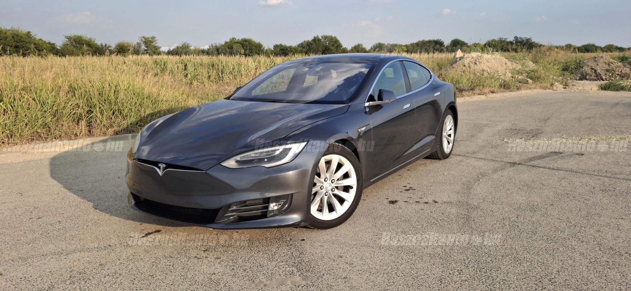 TESLA MODEL S 2016/8 - 1