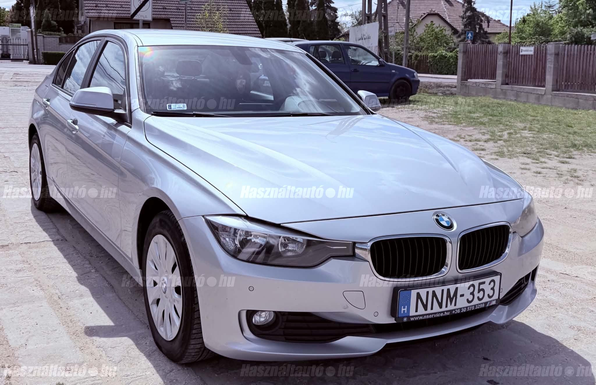 BMW 318 2012/8 - 1