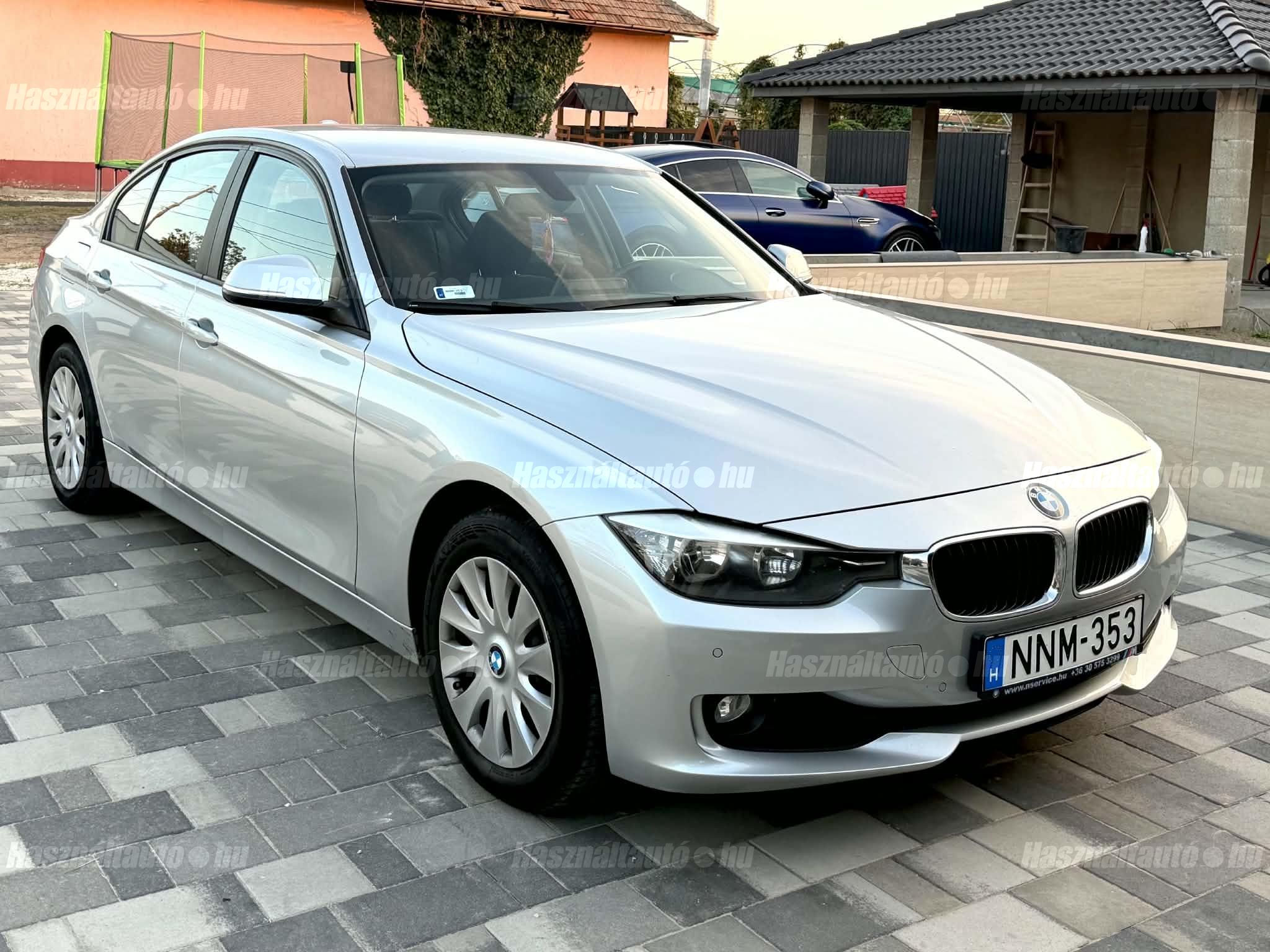 BMW 318 2012/8 - 1