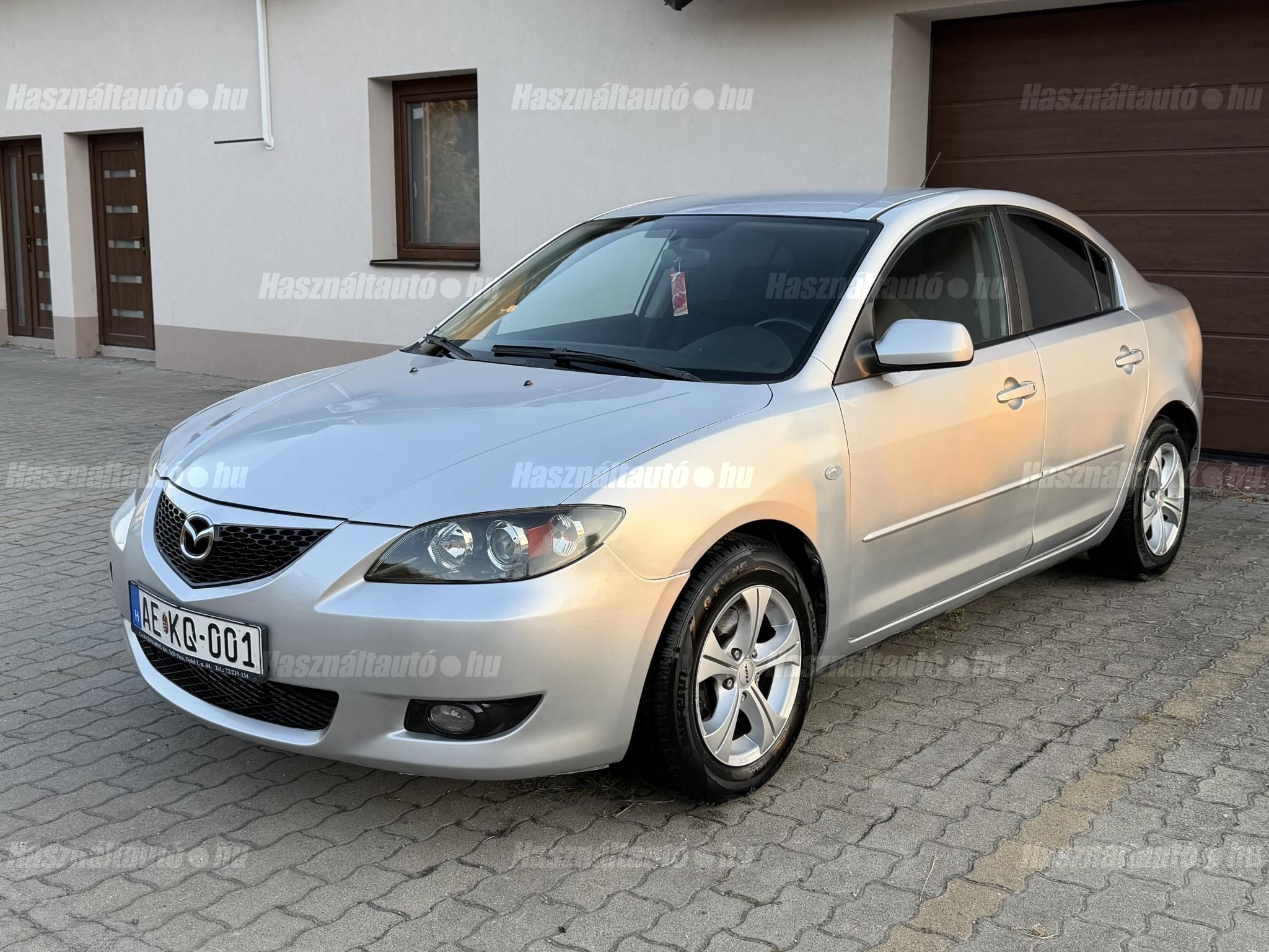 MAZDA 3 2004/5 - 1
