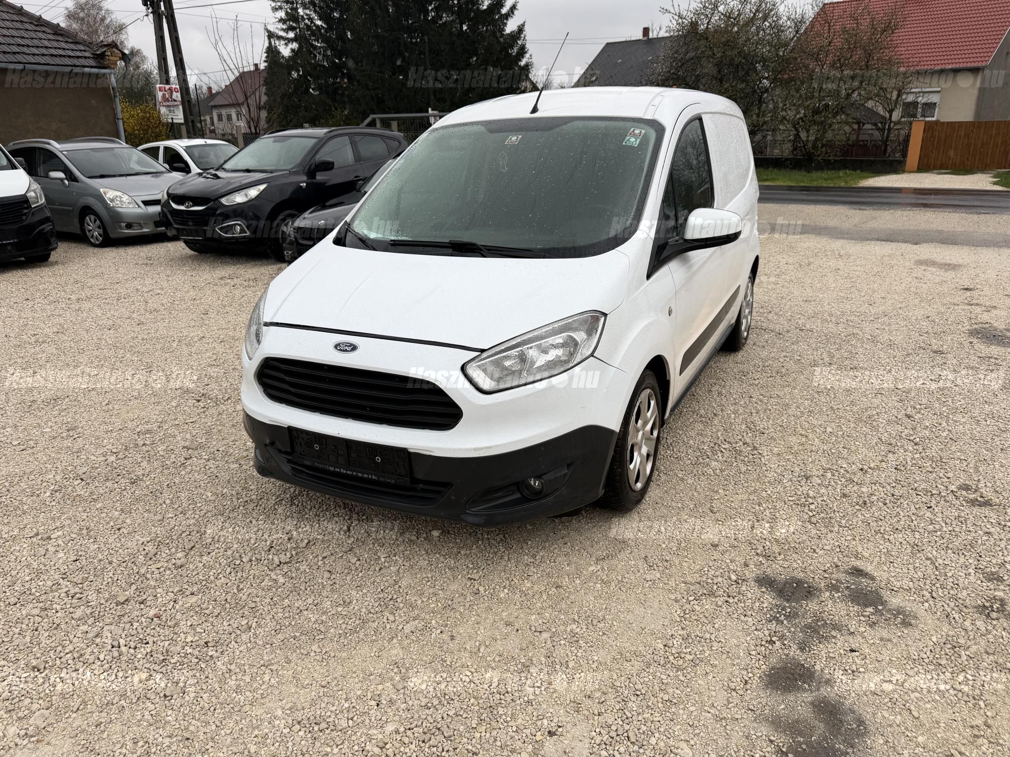 FORD COURIER 2015/8 - 1