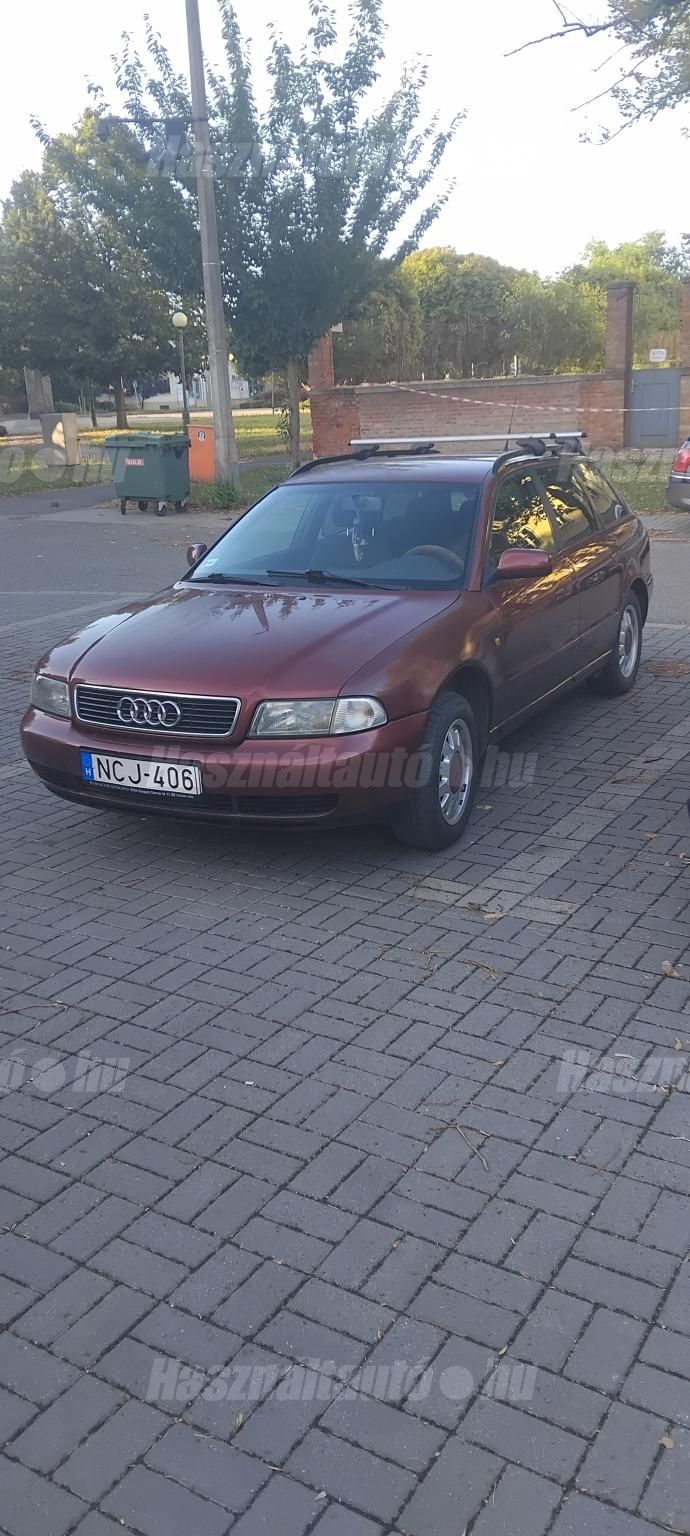 AUDI A4 1999/12 - 1