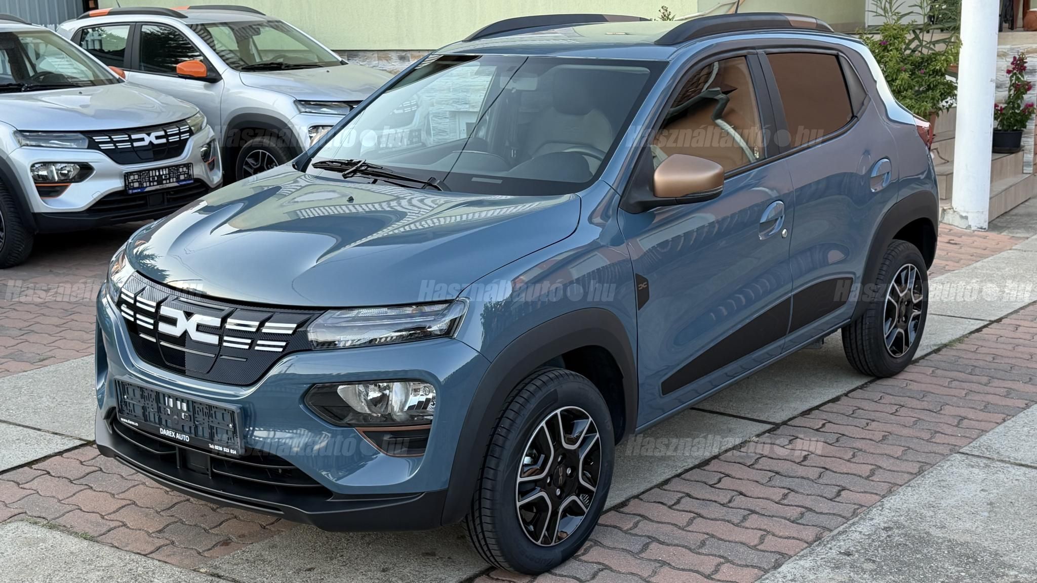 DACIA SPRING 2023/11 - 1