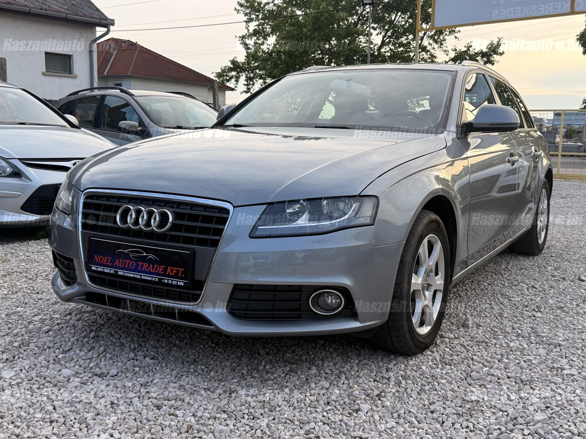 AUDI A4 2010/7 - 1