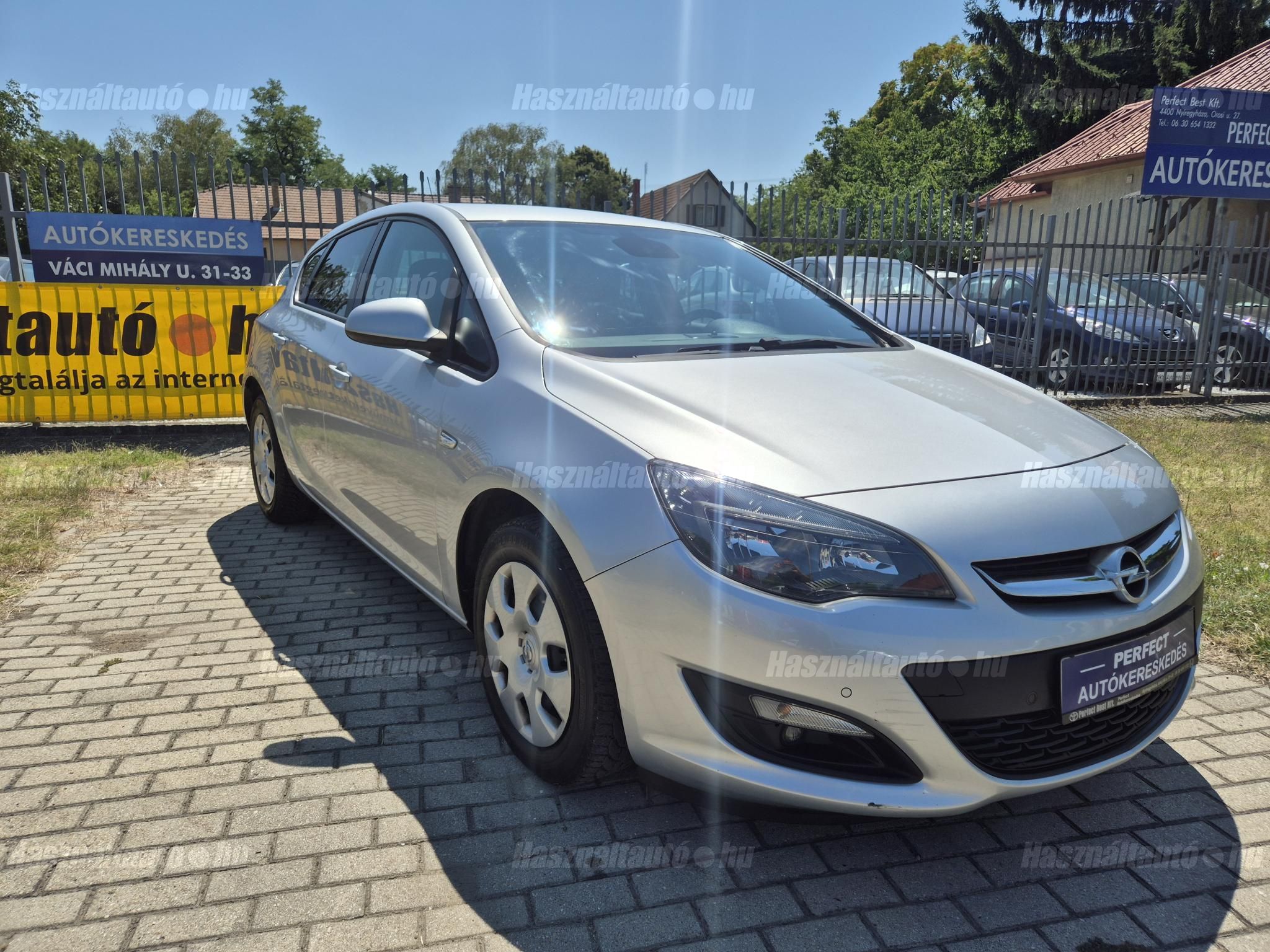 OPEL ASTRA J 2015/3 - 1