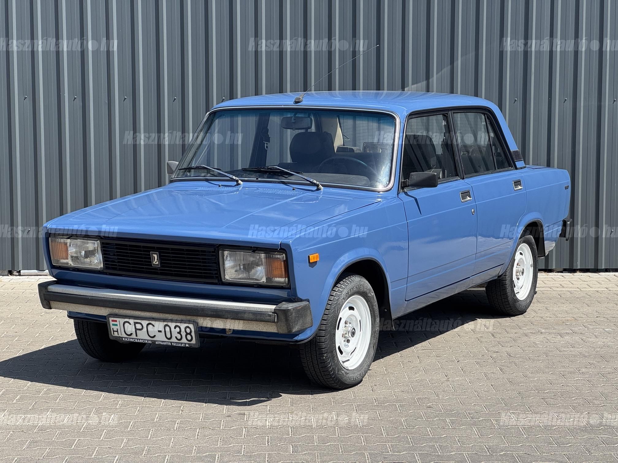 LADA 2105 1989/10 - 1