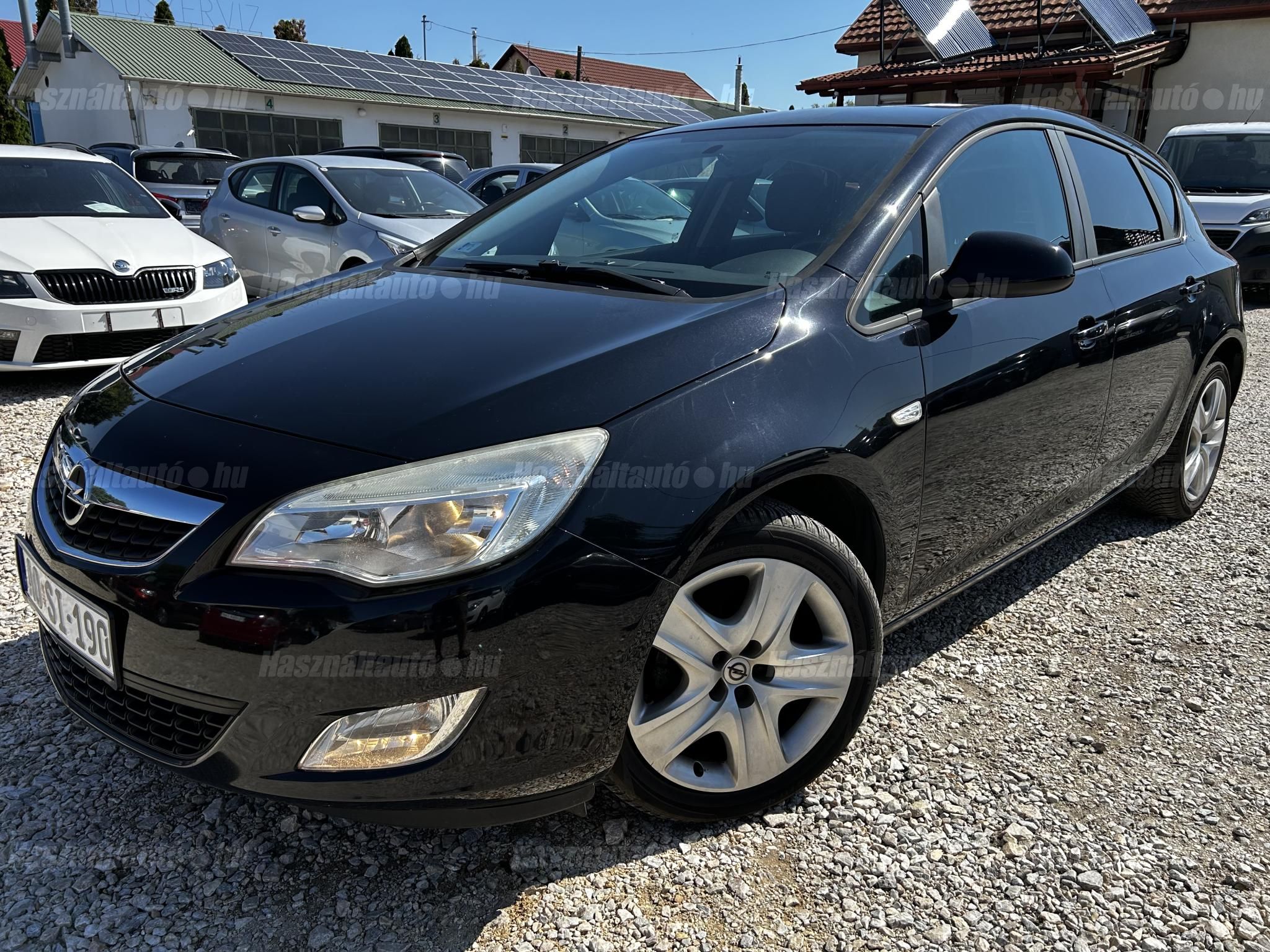 OPEL ASTRA J 2011/3 - 1