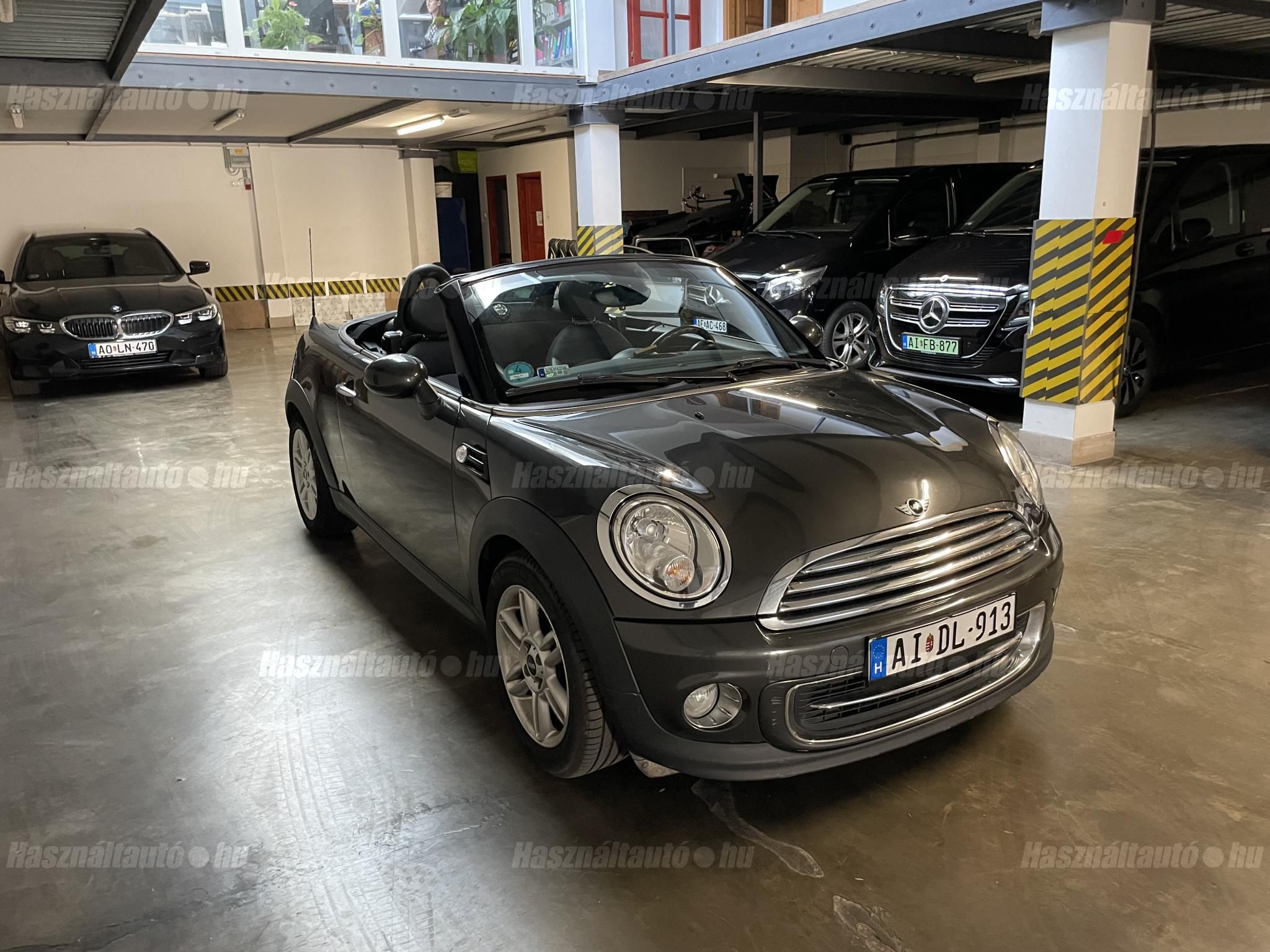 MINI CABRIO 2012 - 1