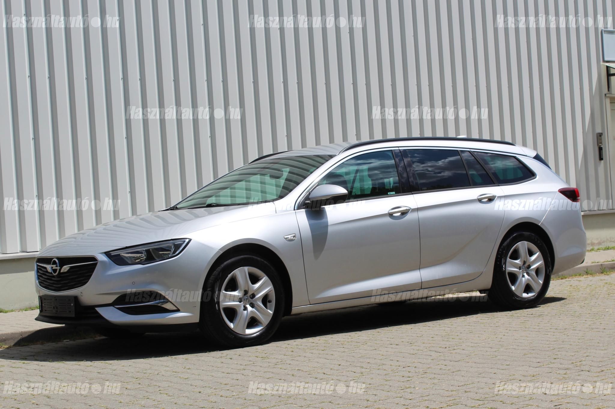 OPEL INSIGNIA 2017/8 - 1