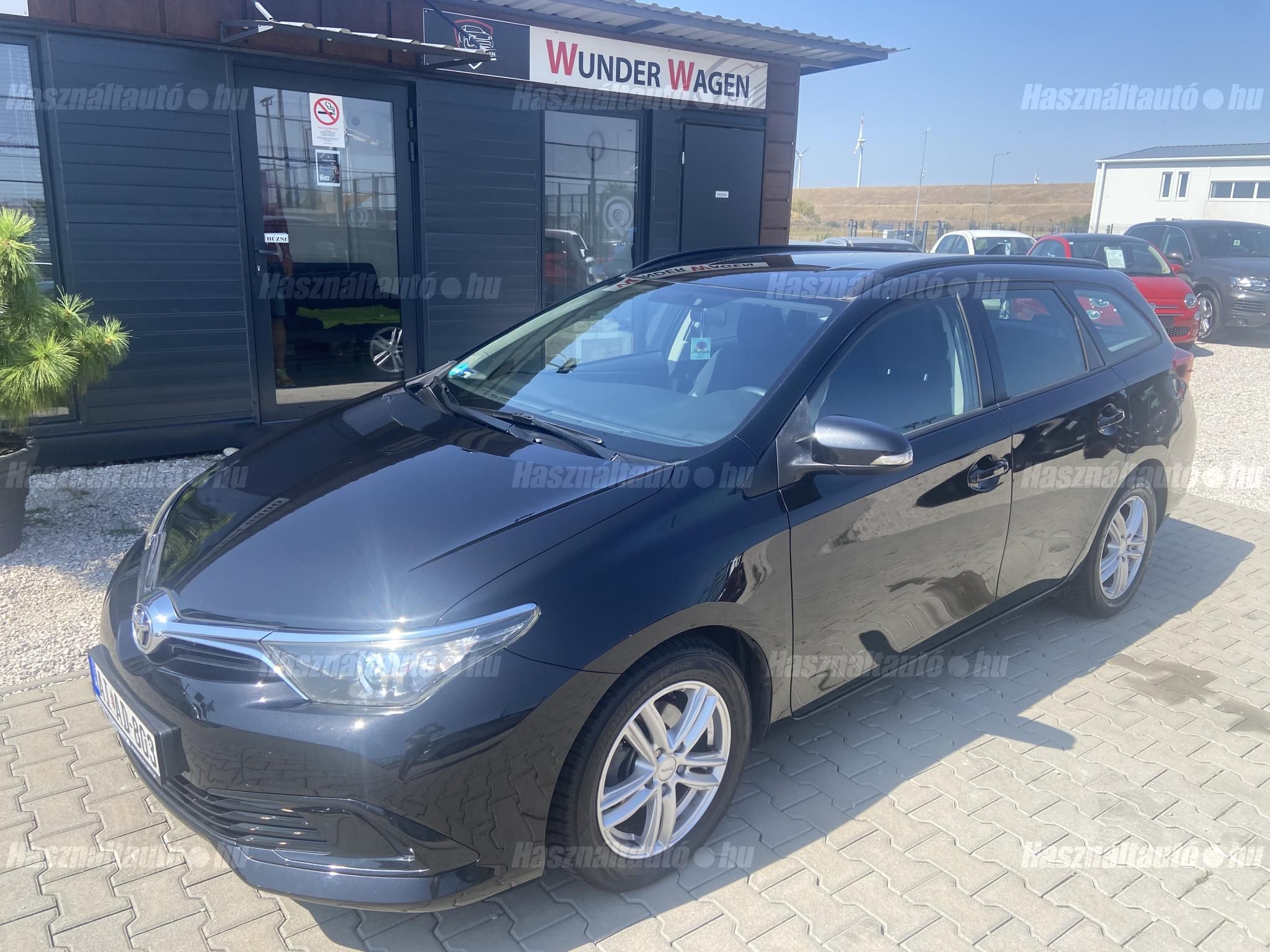 TOYOTA AURIS 2016/5 - 1