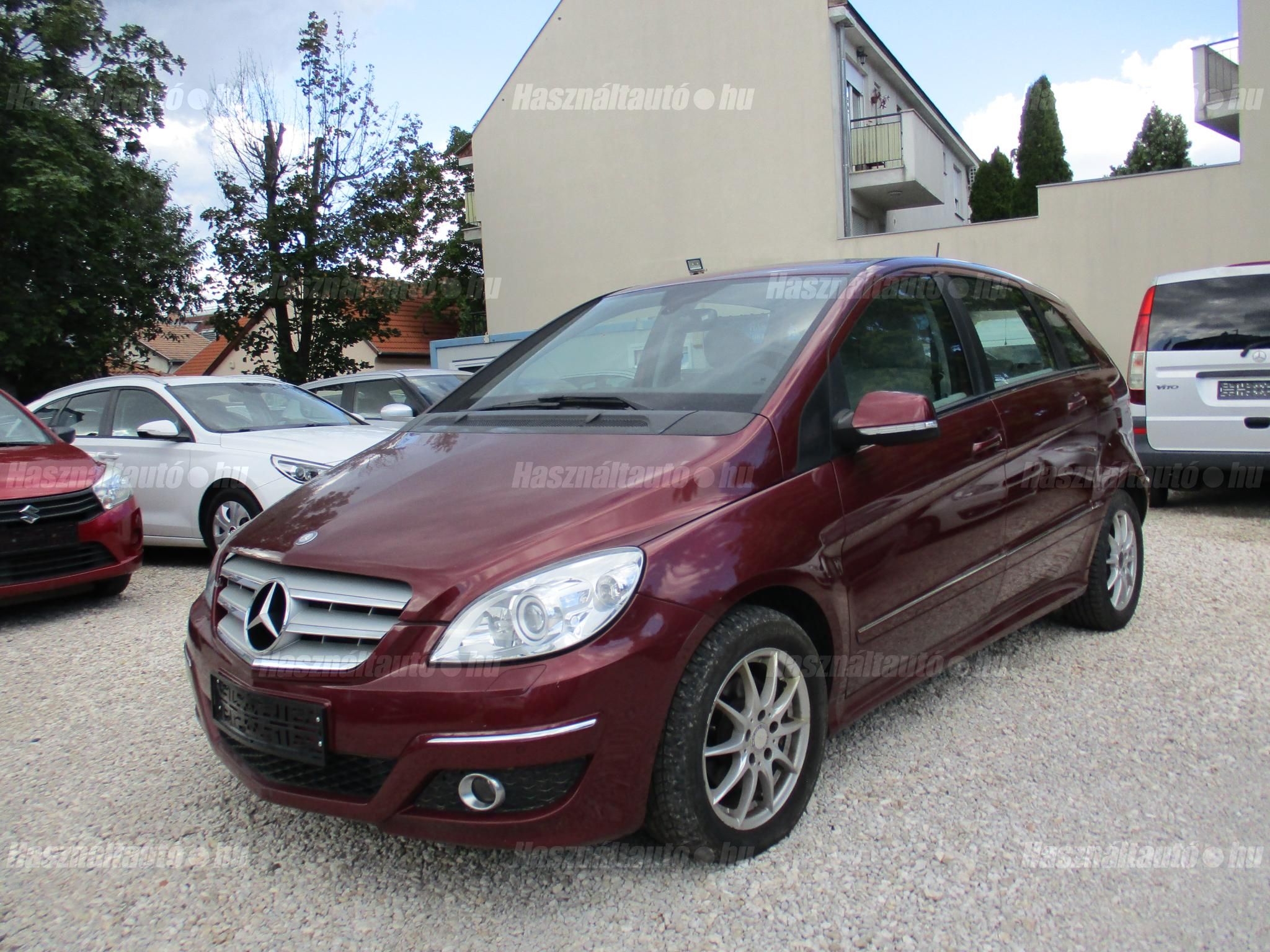 MERCEDES-BENZ B 200 2011/4 - 1