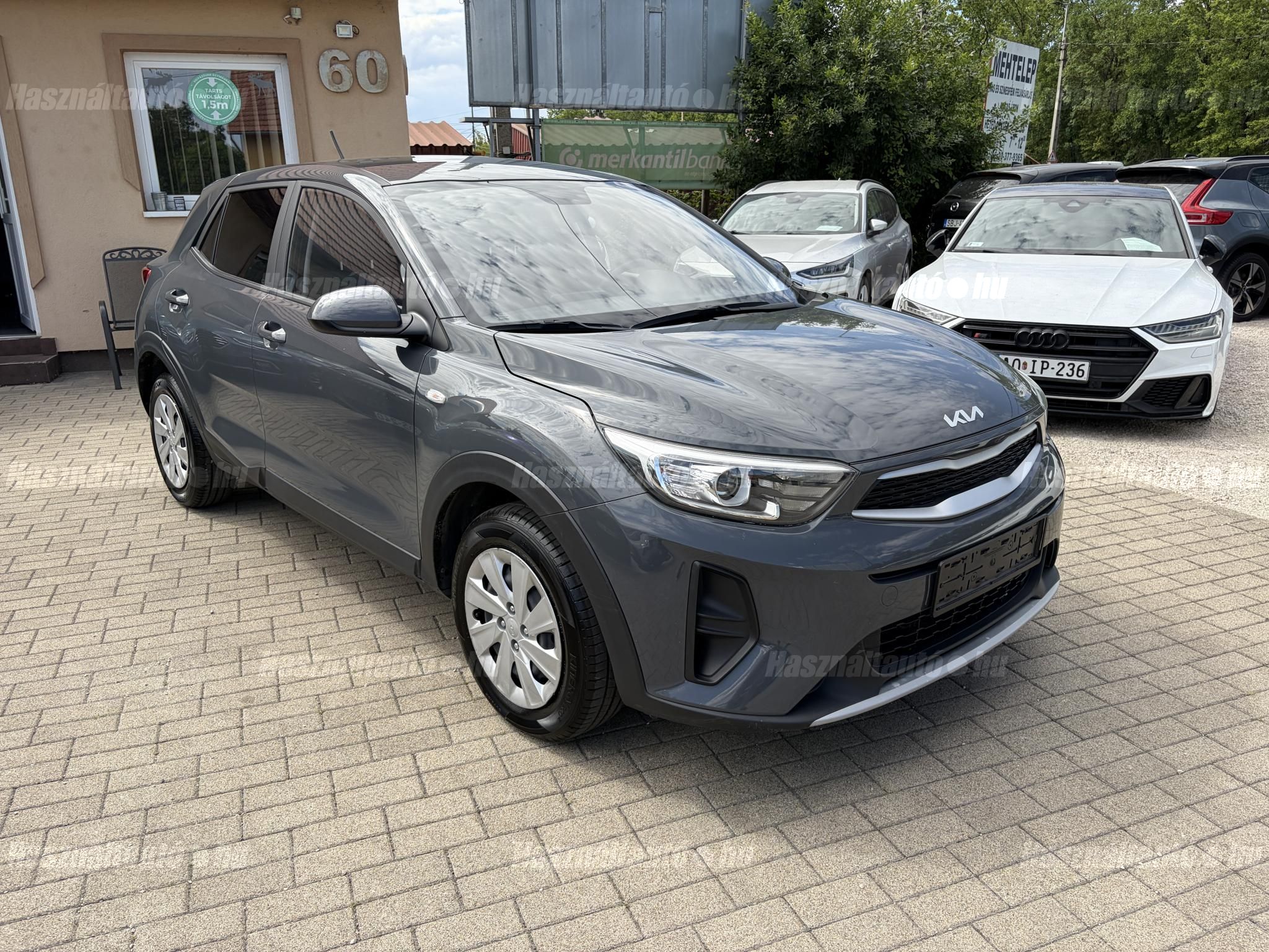 KIA STONIC 2022/3 - 1
