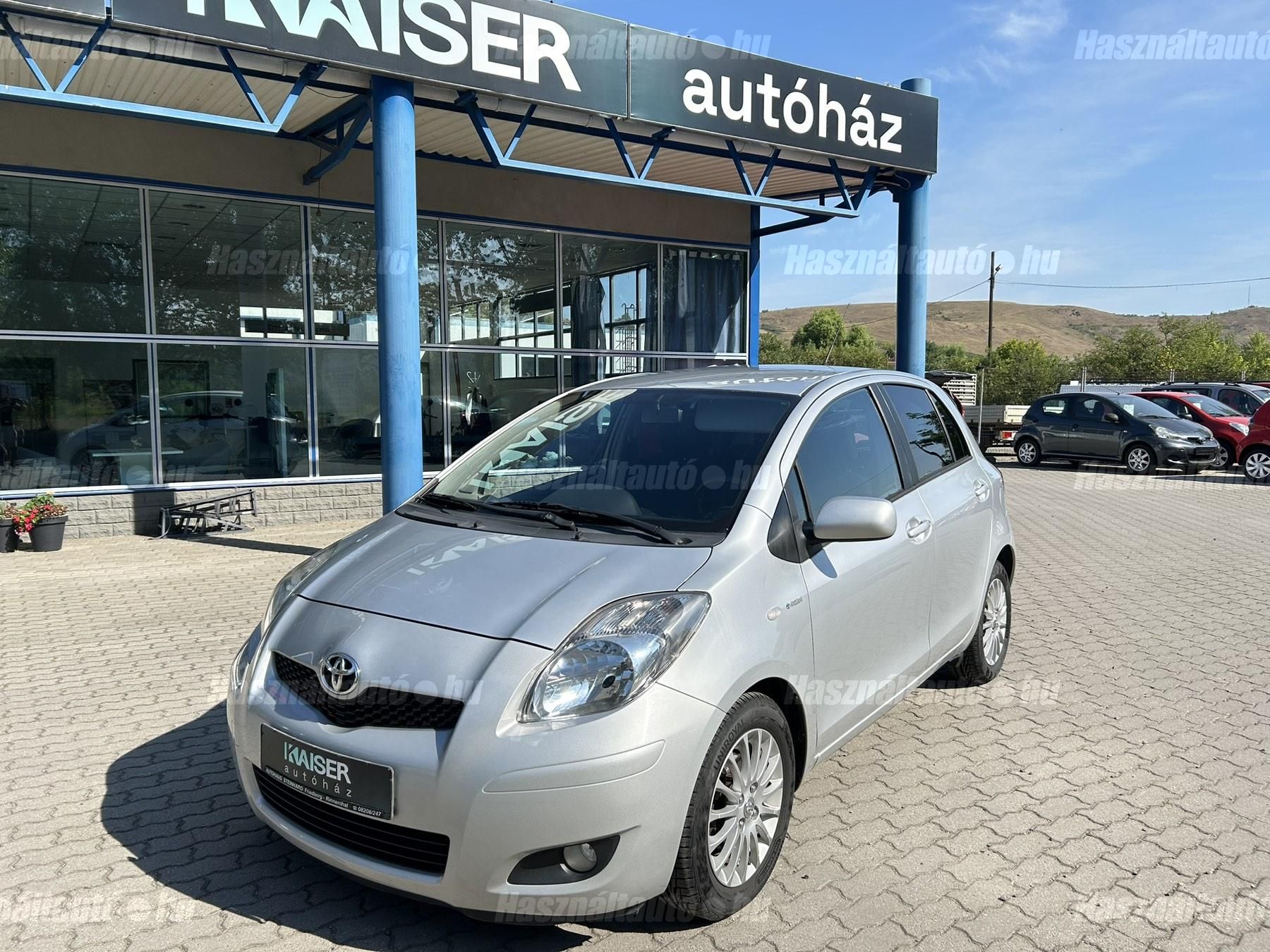 TOYOTA YARIS 2009/3 - 1
