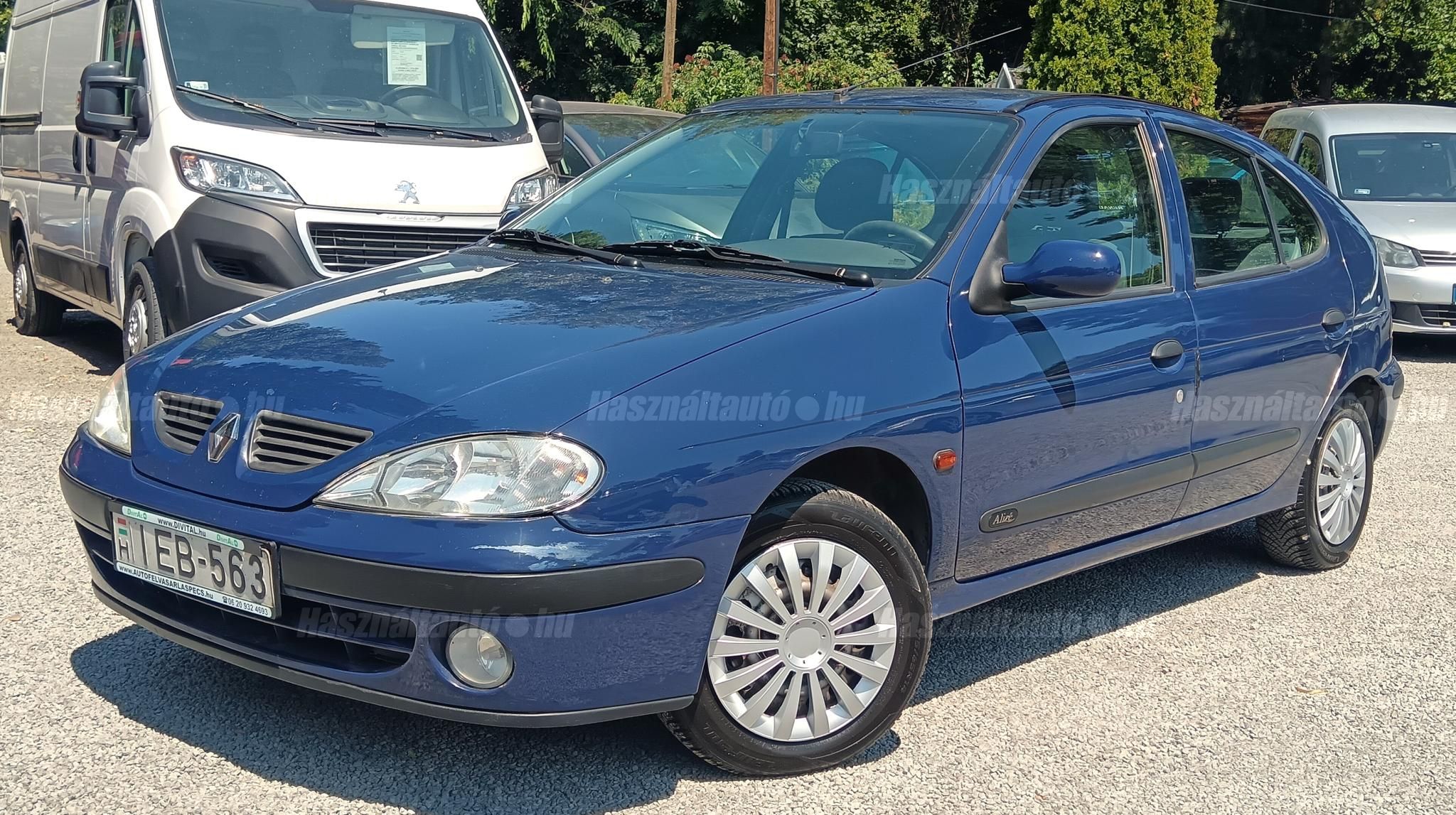 RENAULT MEGANE 2002/7 - 1