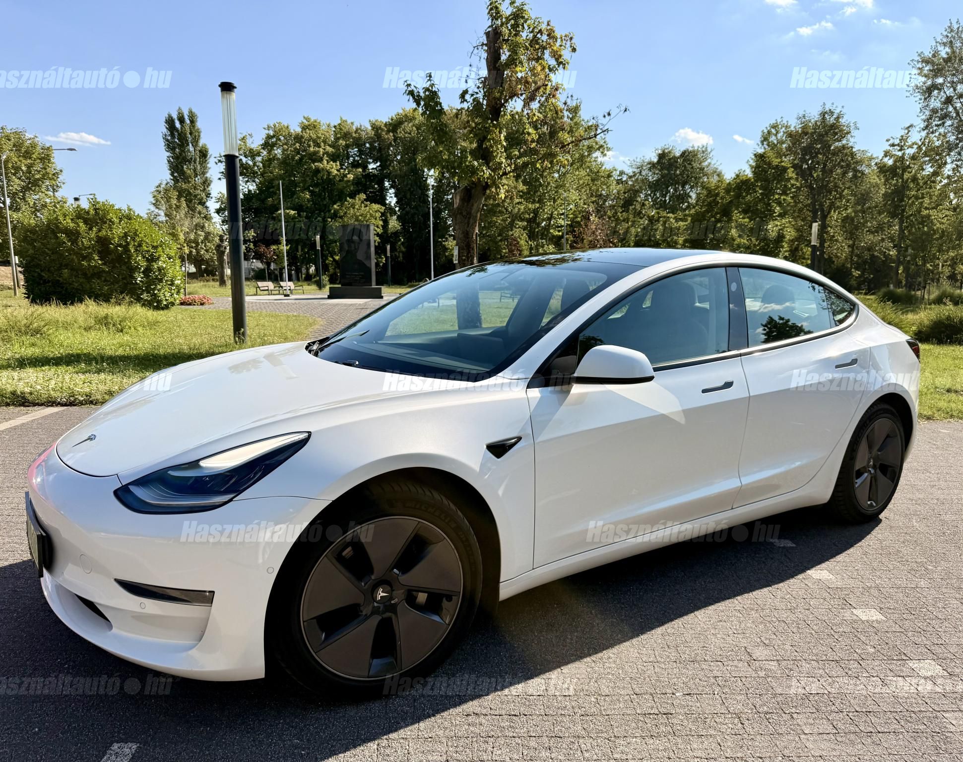 TESLA MODEL 3 2020/12 - 1