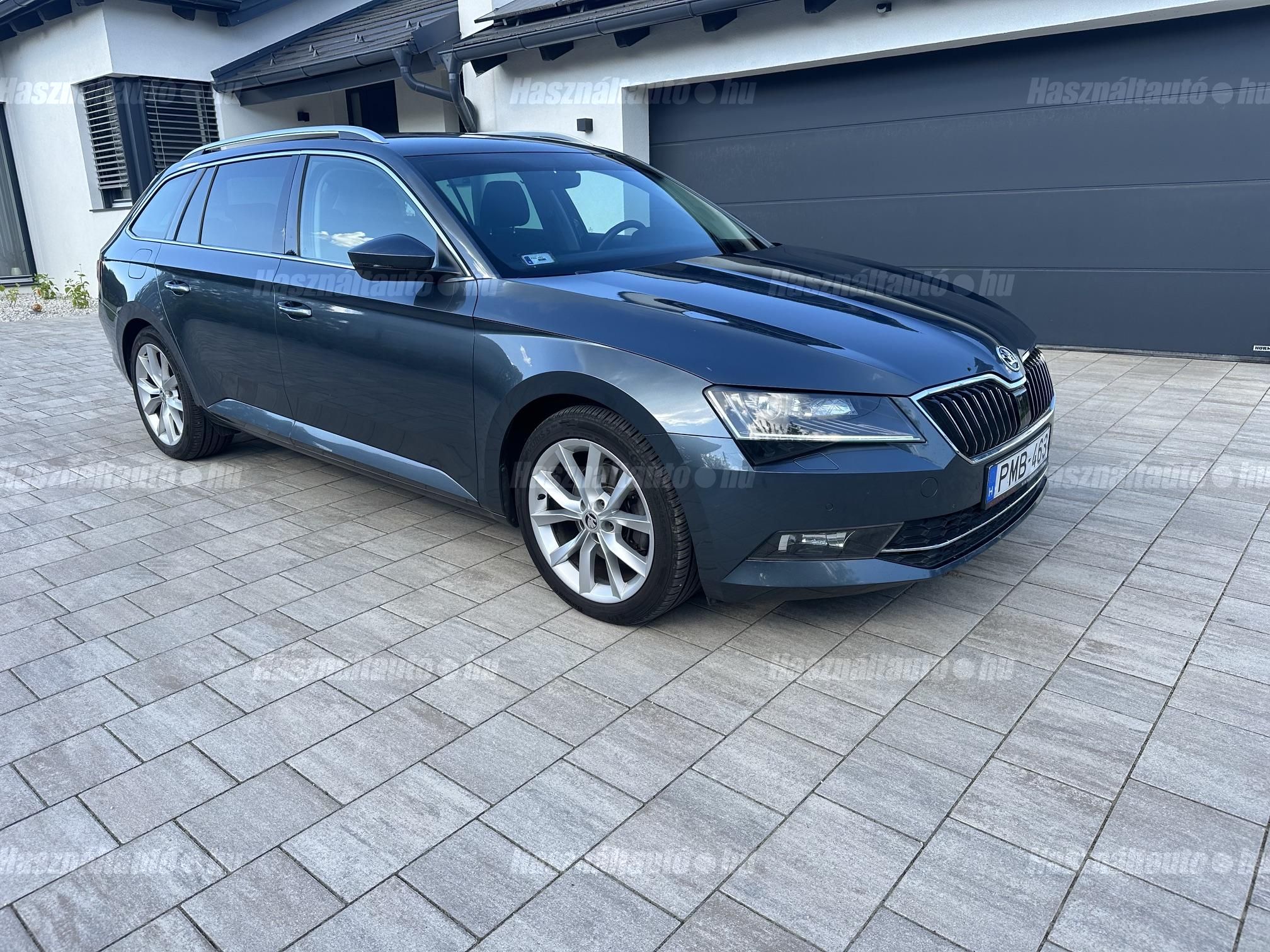 SKODA SUPERB 2018 - 1