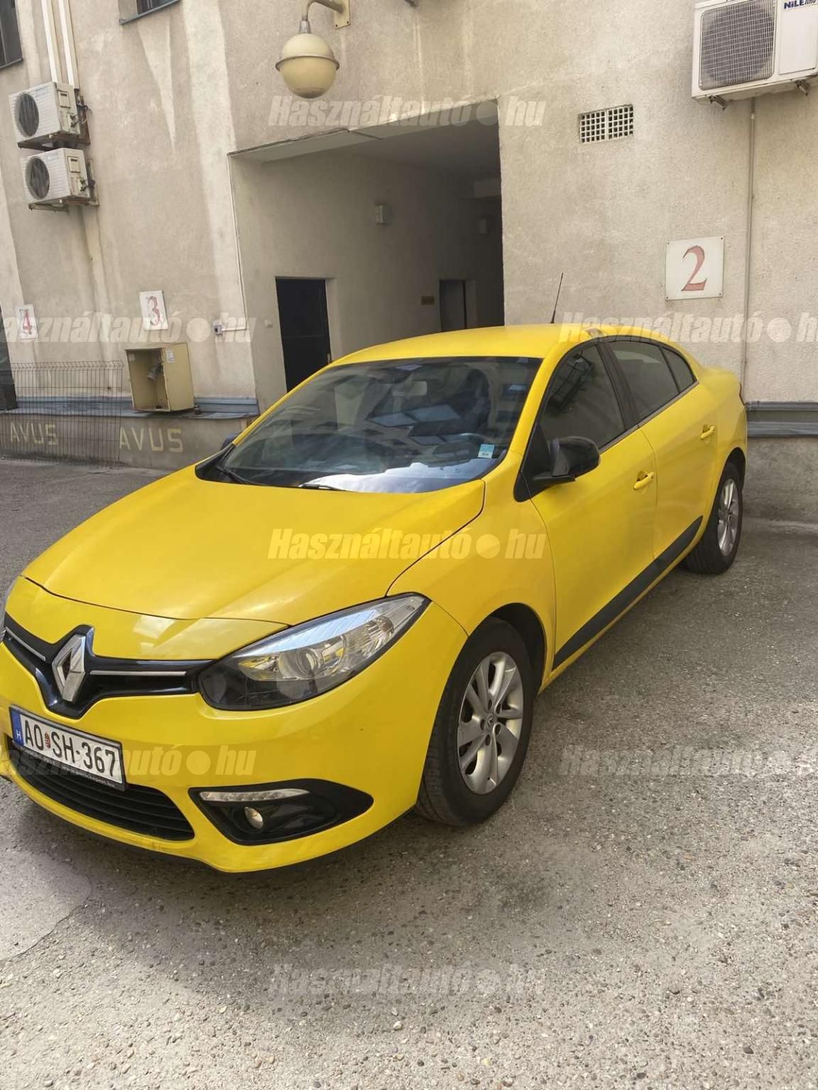 RENAULT FLUENCE 2014/8 - 1