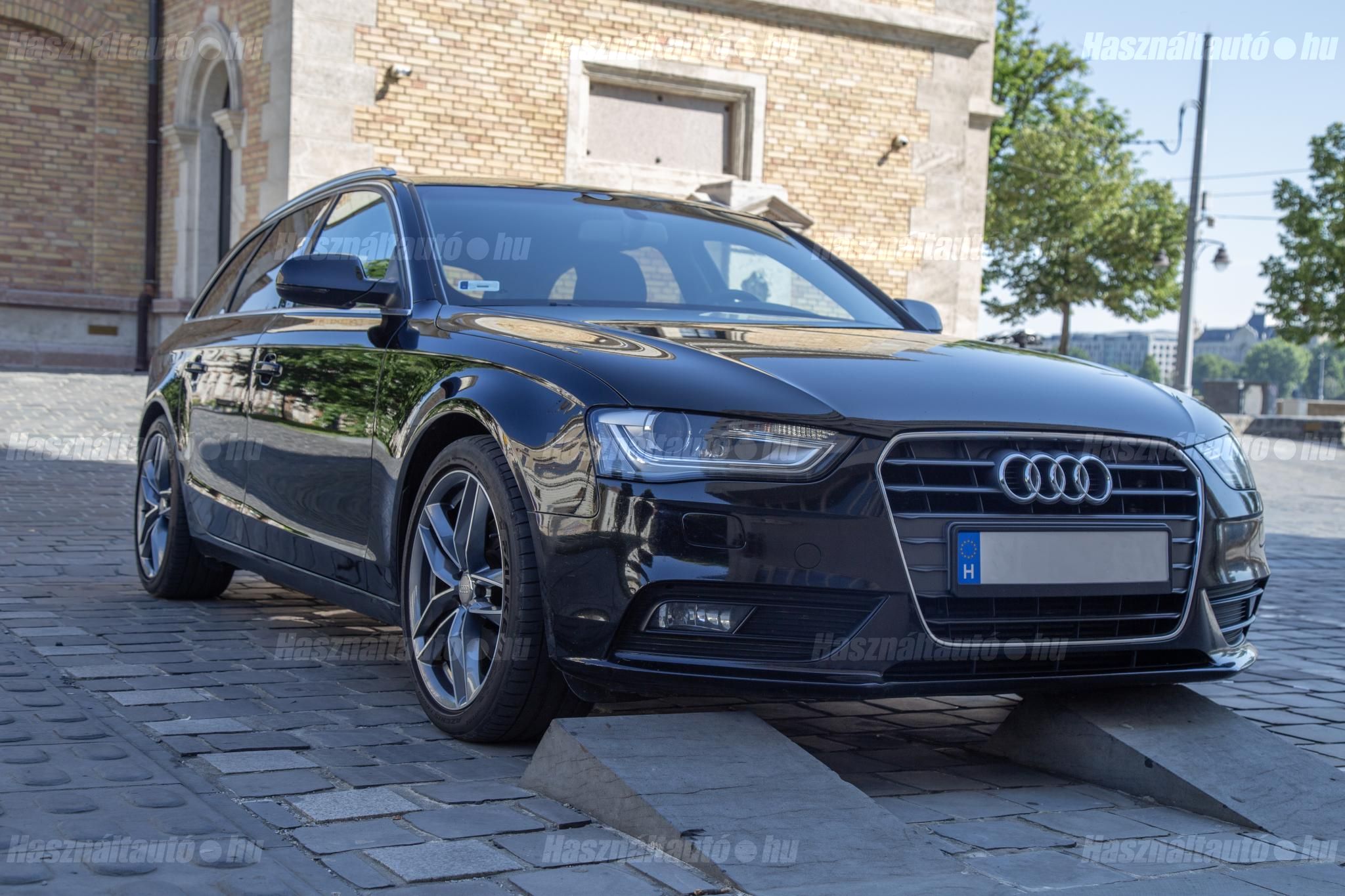 AUDI A4 2012/3 - 1