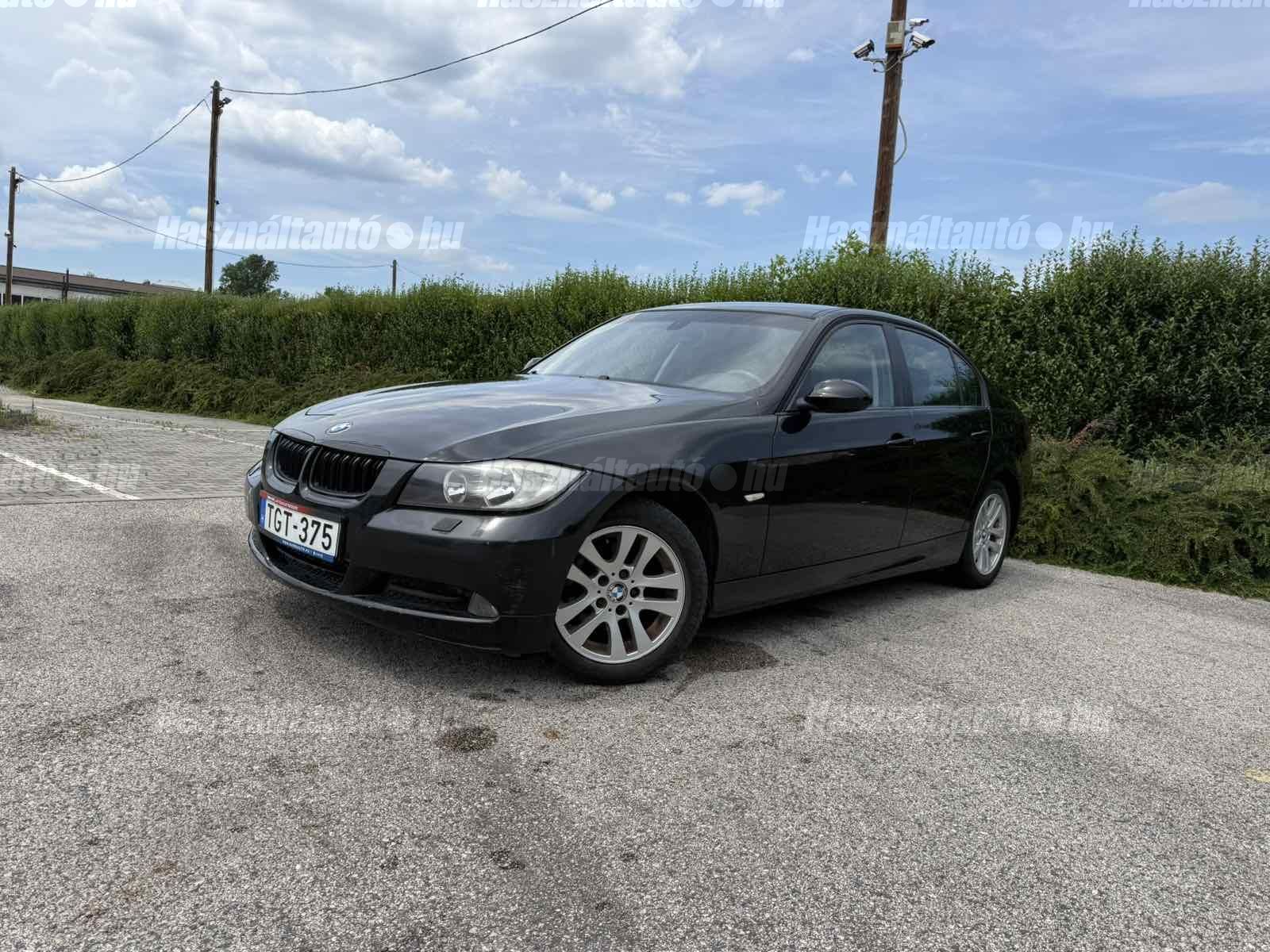 BMW 318 2008/3 - 1