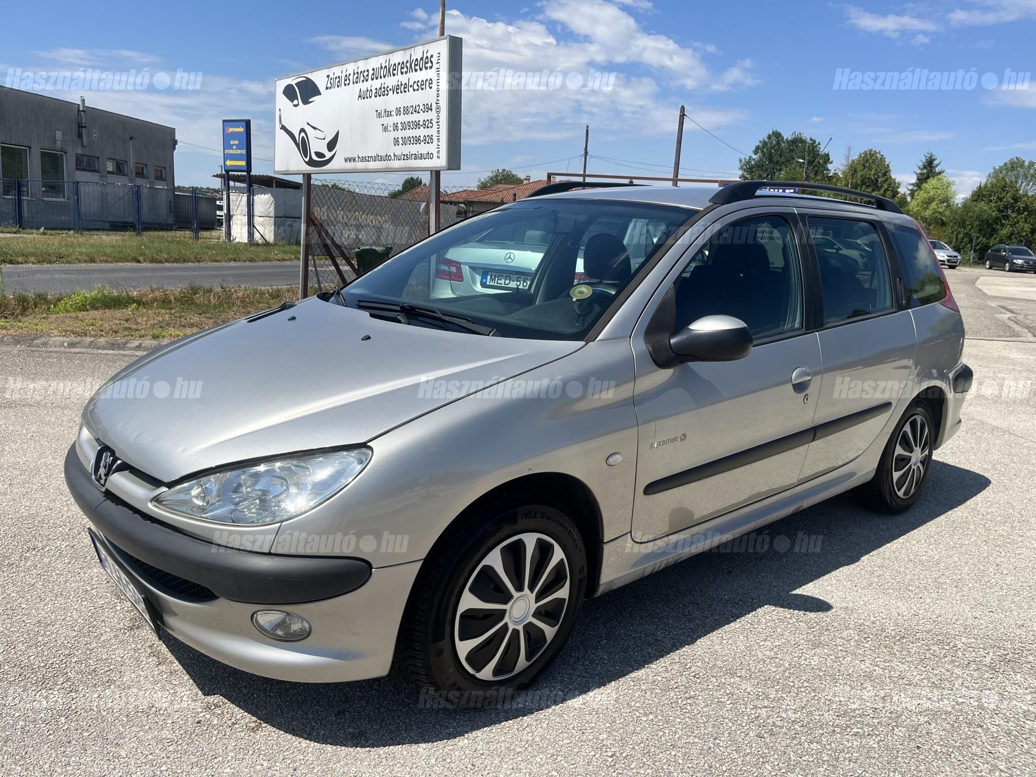 PEUGEOT 206 2004/5 - 1