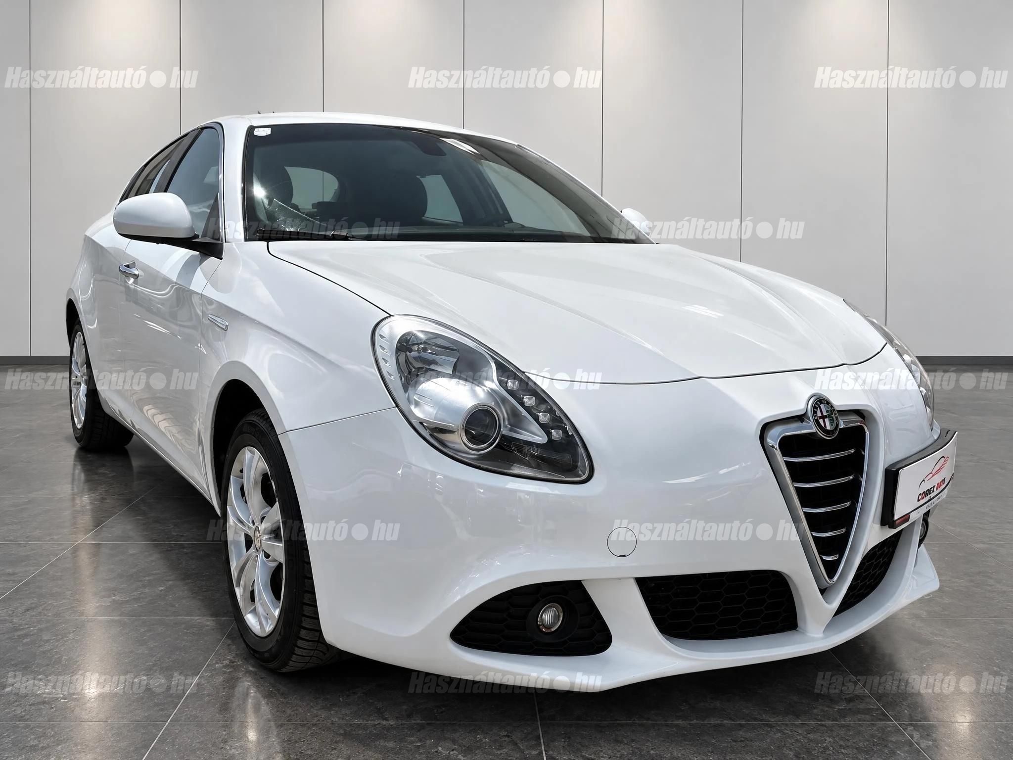 ALFA ROMEO GIULIETTA 2011/8 - 1