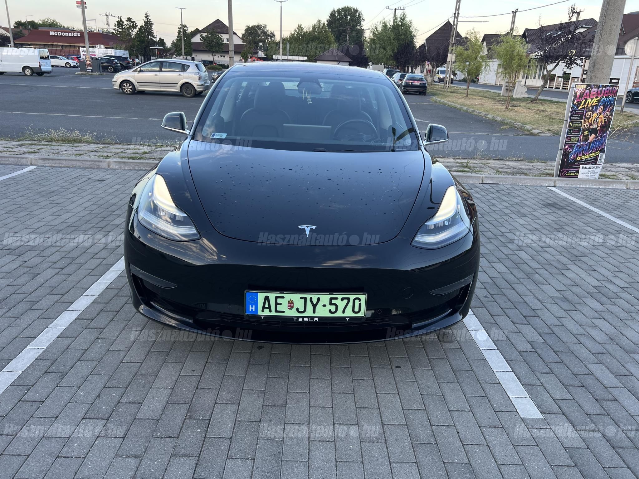 TESLA MODEL 3 2019/3 - 1