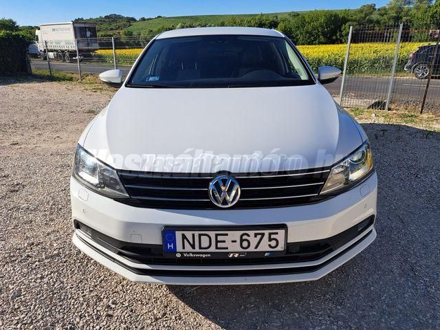 VOLKSWAGEN JETTA 2015/7 - 1