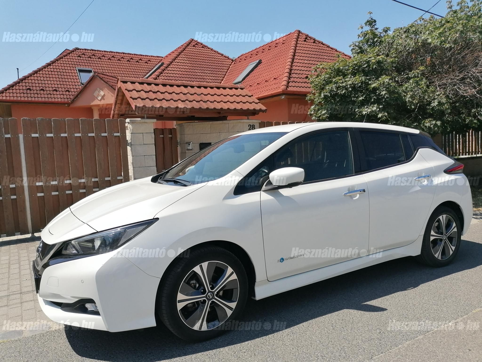 NISSAN LEAF 2020/4 - 1