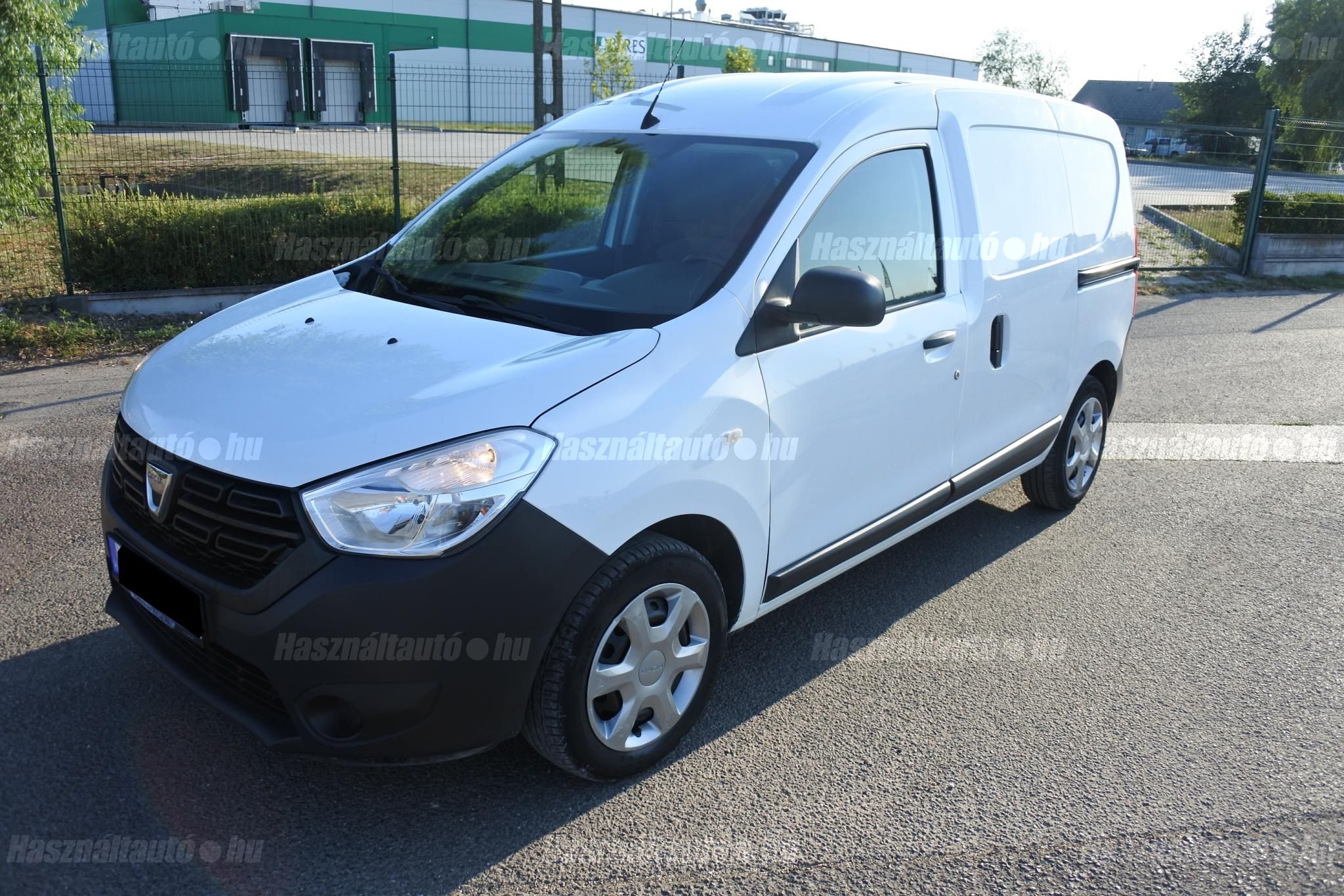 DACIA DOKKER 2021/6 - 1