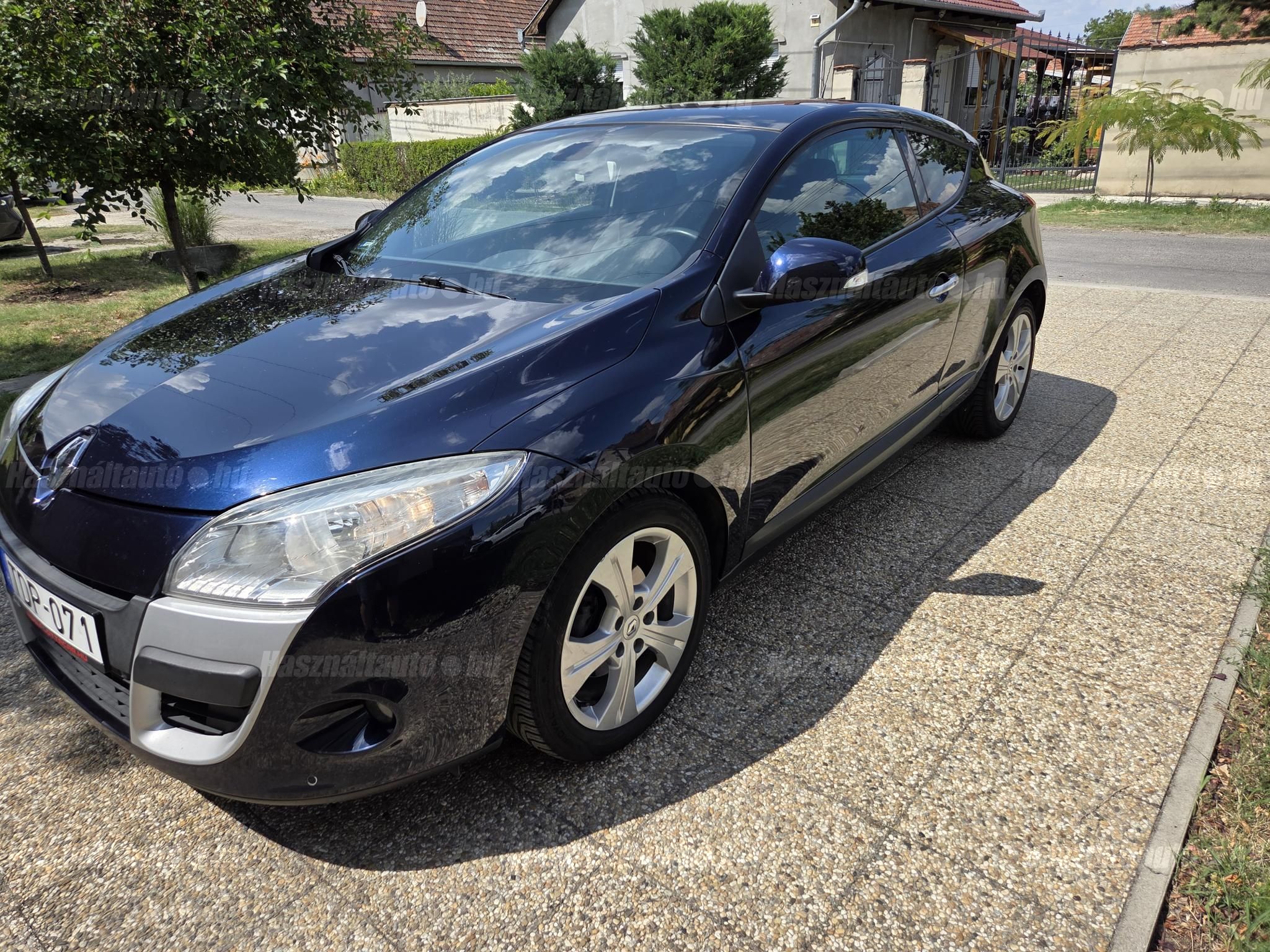RENAULT MEGANE 2009/8 - 1
