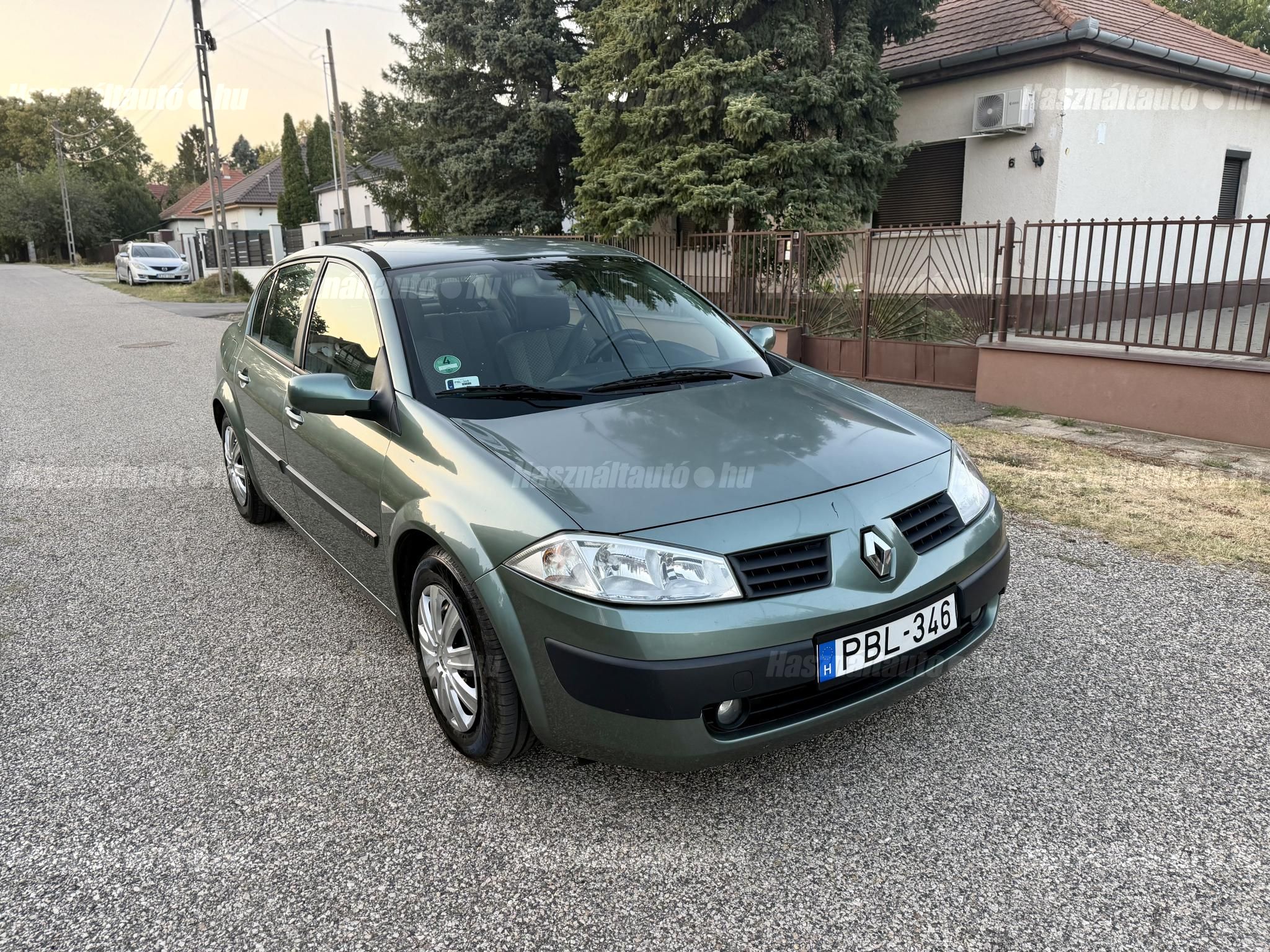RENAULT MEGANE 2004/8 - 1