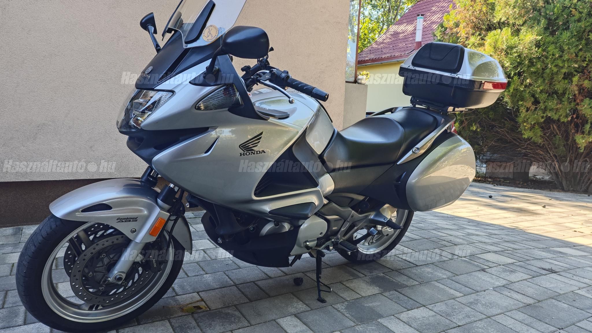 HONDA NT 700 V DEAUVILLE 2009/4 - 1