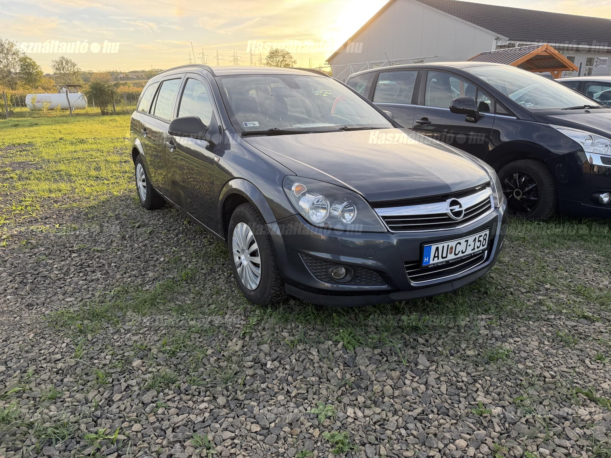OPEL ASTRA H 2010 - 1