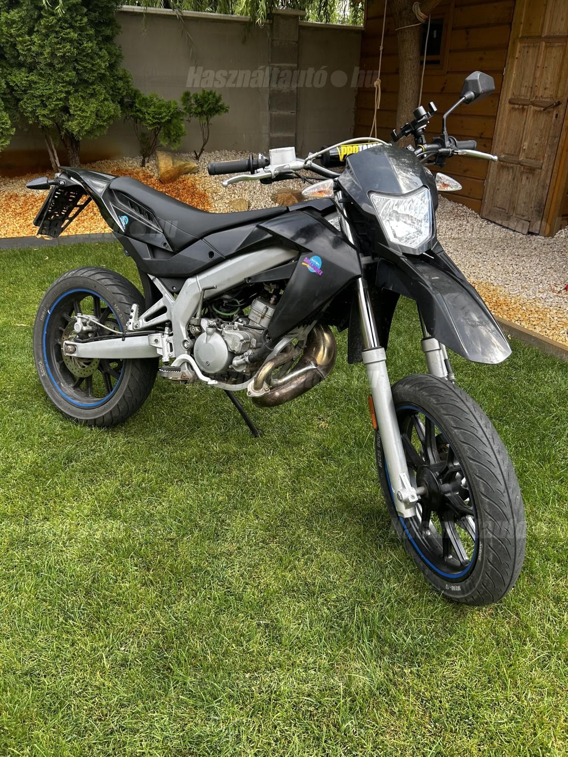 APRILIA SX 50 2013 - 1