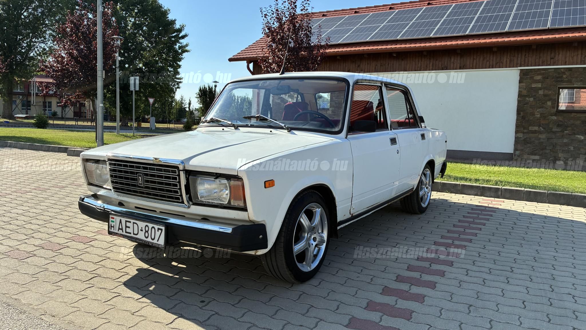 LADA 2107 1990/10 - 1
