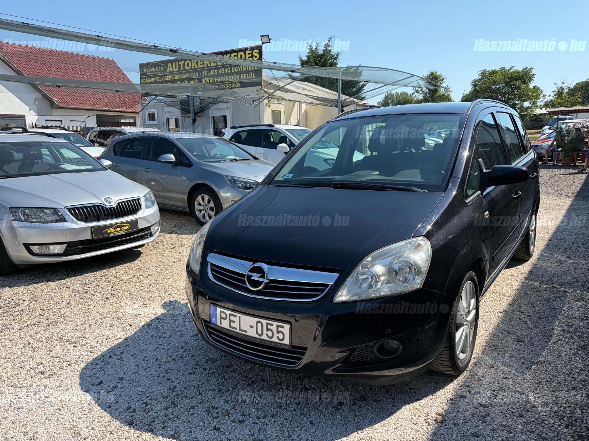 OPEL ZAFIRA 2009/8 - 1
