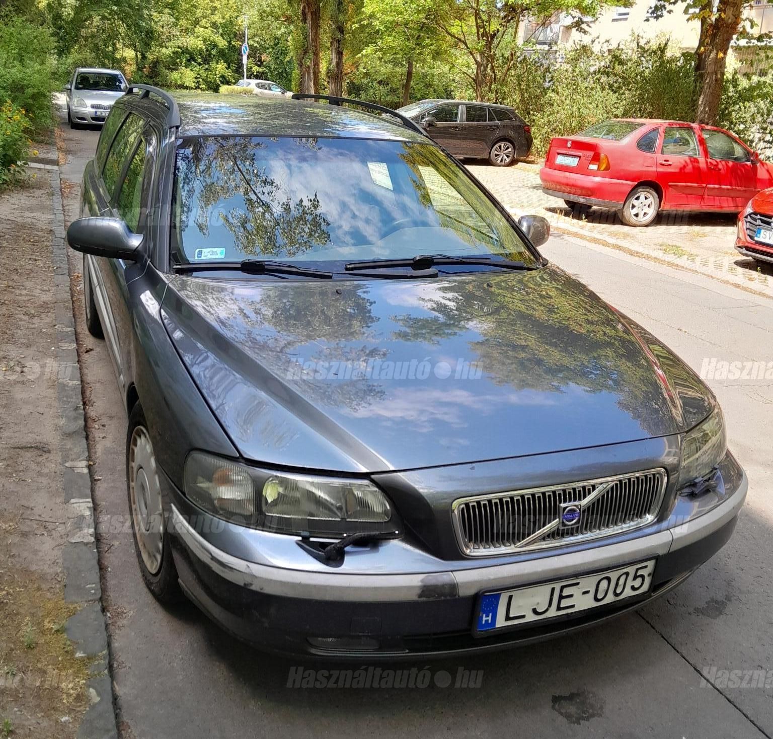 VOLVO V70 2002/10 - 1