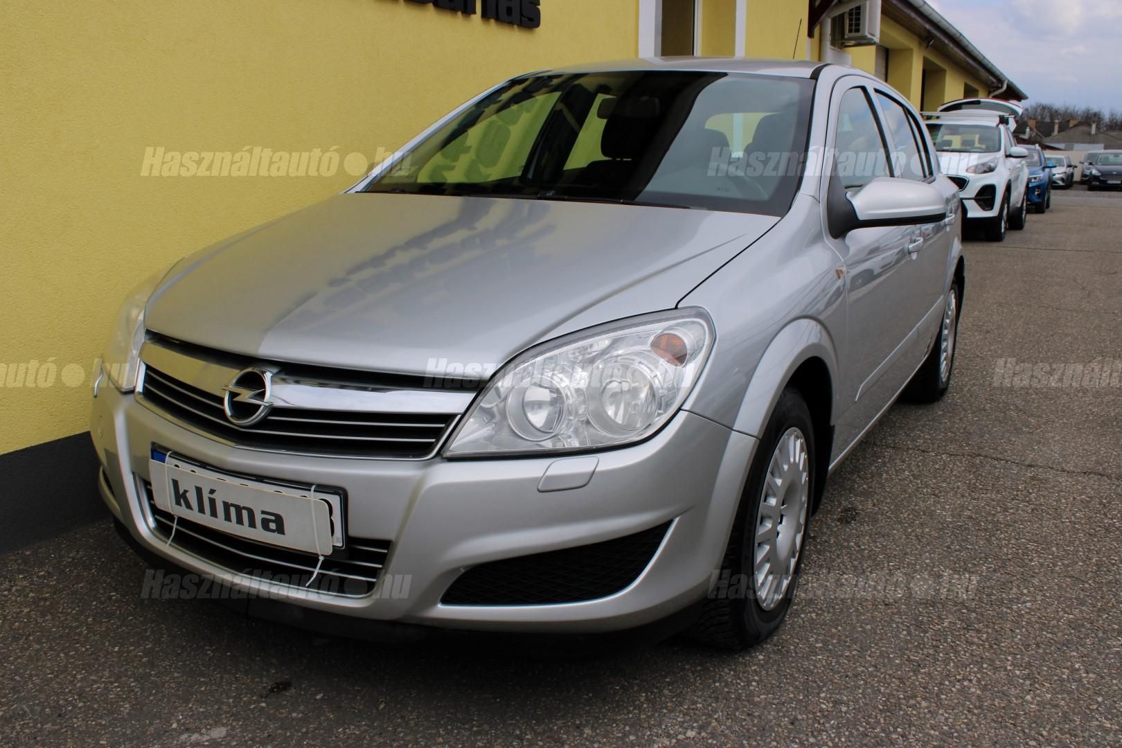 OPEL ASTRA H 2009/6 - 1