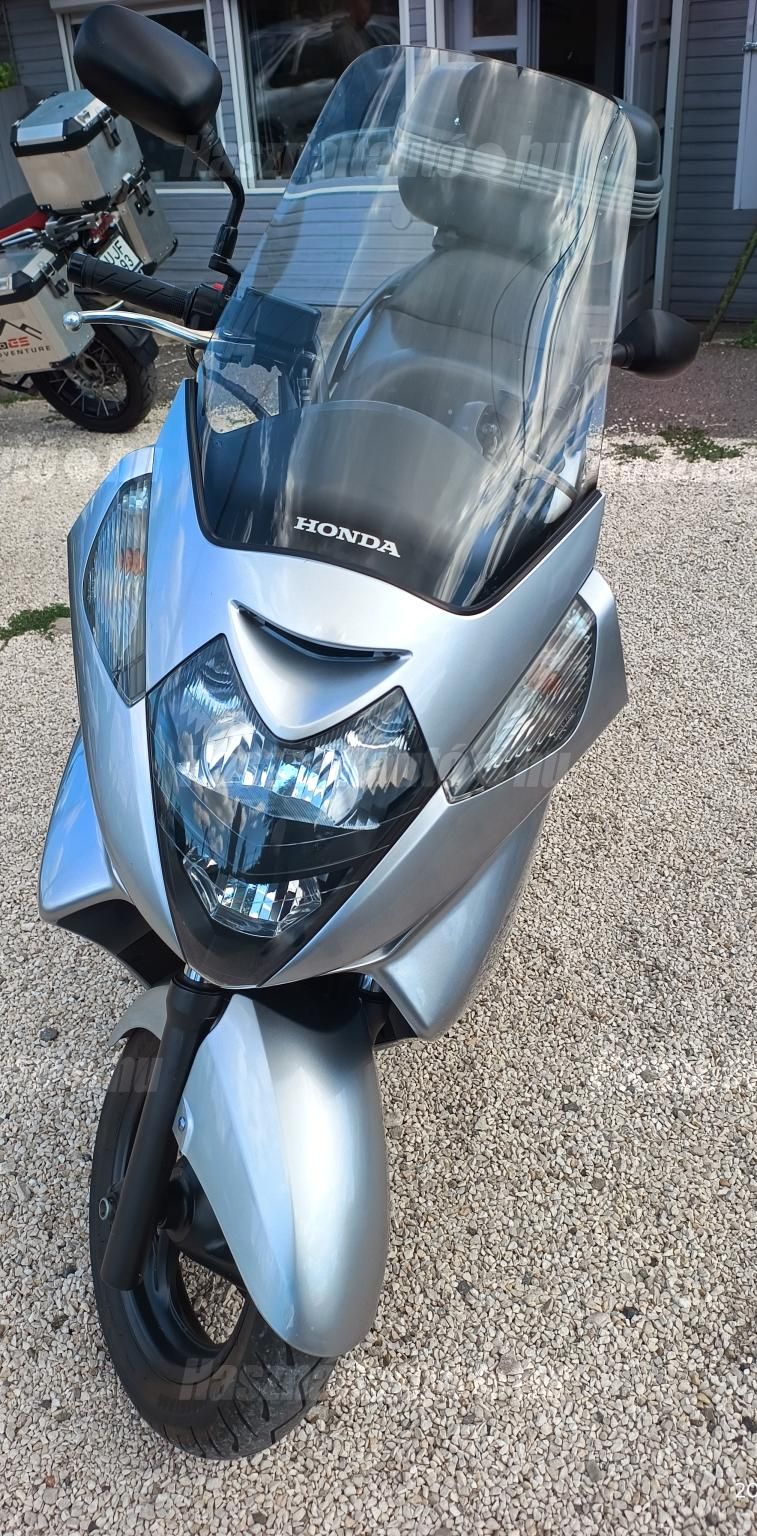 HONDA SILVER WING 400 2006/9 - 1