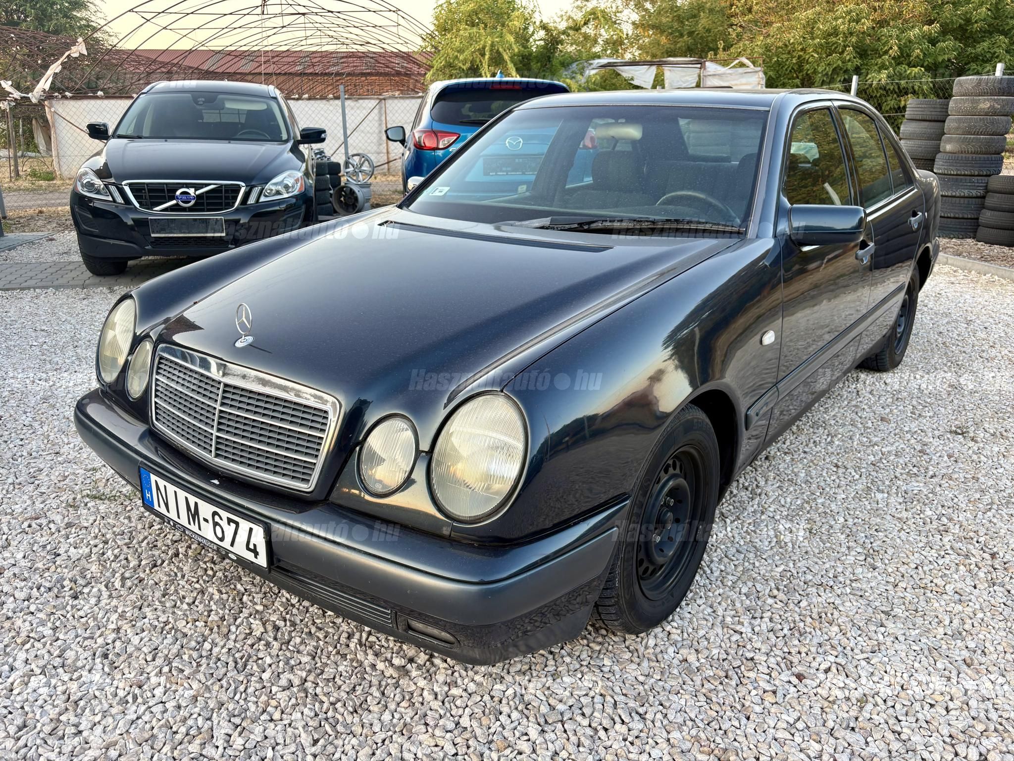 MERCEDES-BENZ E-OSZTÁLY 1998/5 - 1