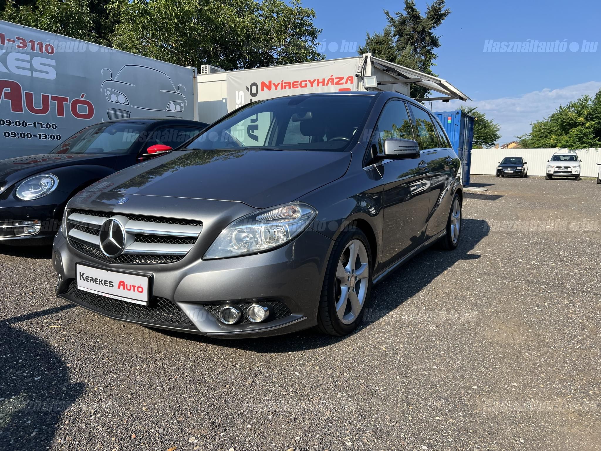 MERCEDES-BENZ B 200 2012/9 - 1