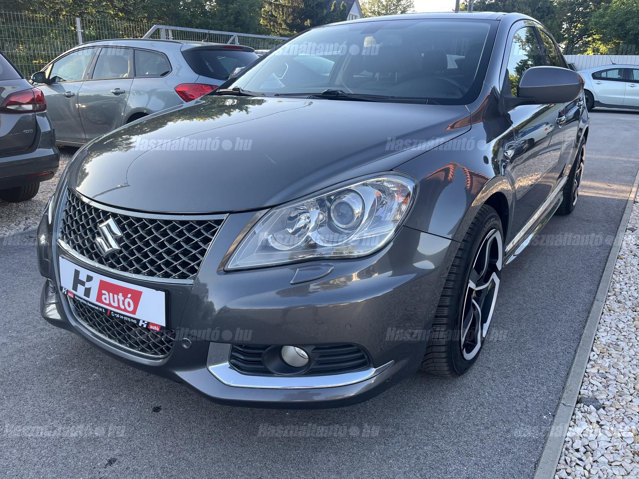 SUZUKI KIZASHI 2012/7 - 1