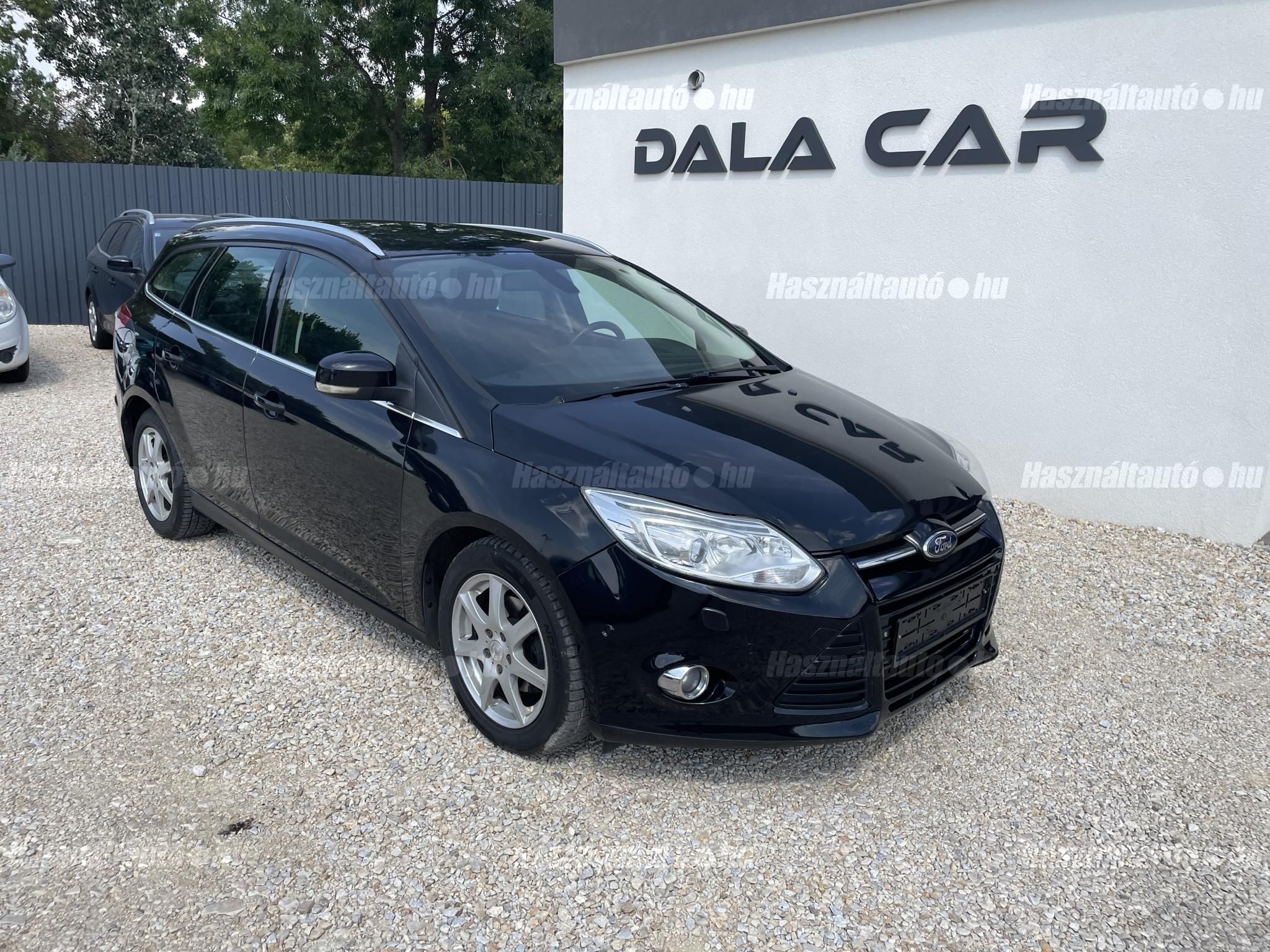 FORD FOCUS 2012/6 - 1