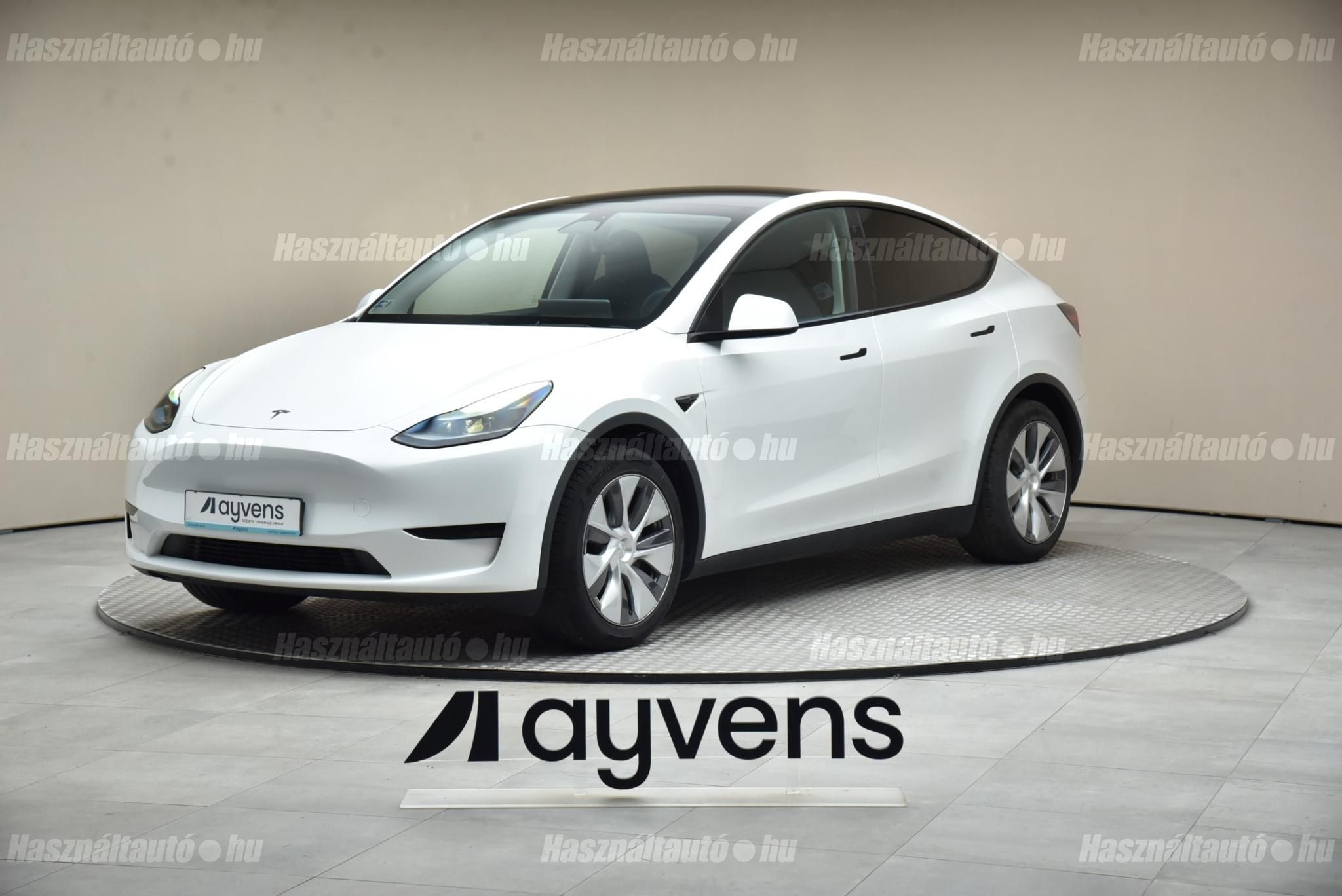 TESLA MODEL Y 2023/7 - 1