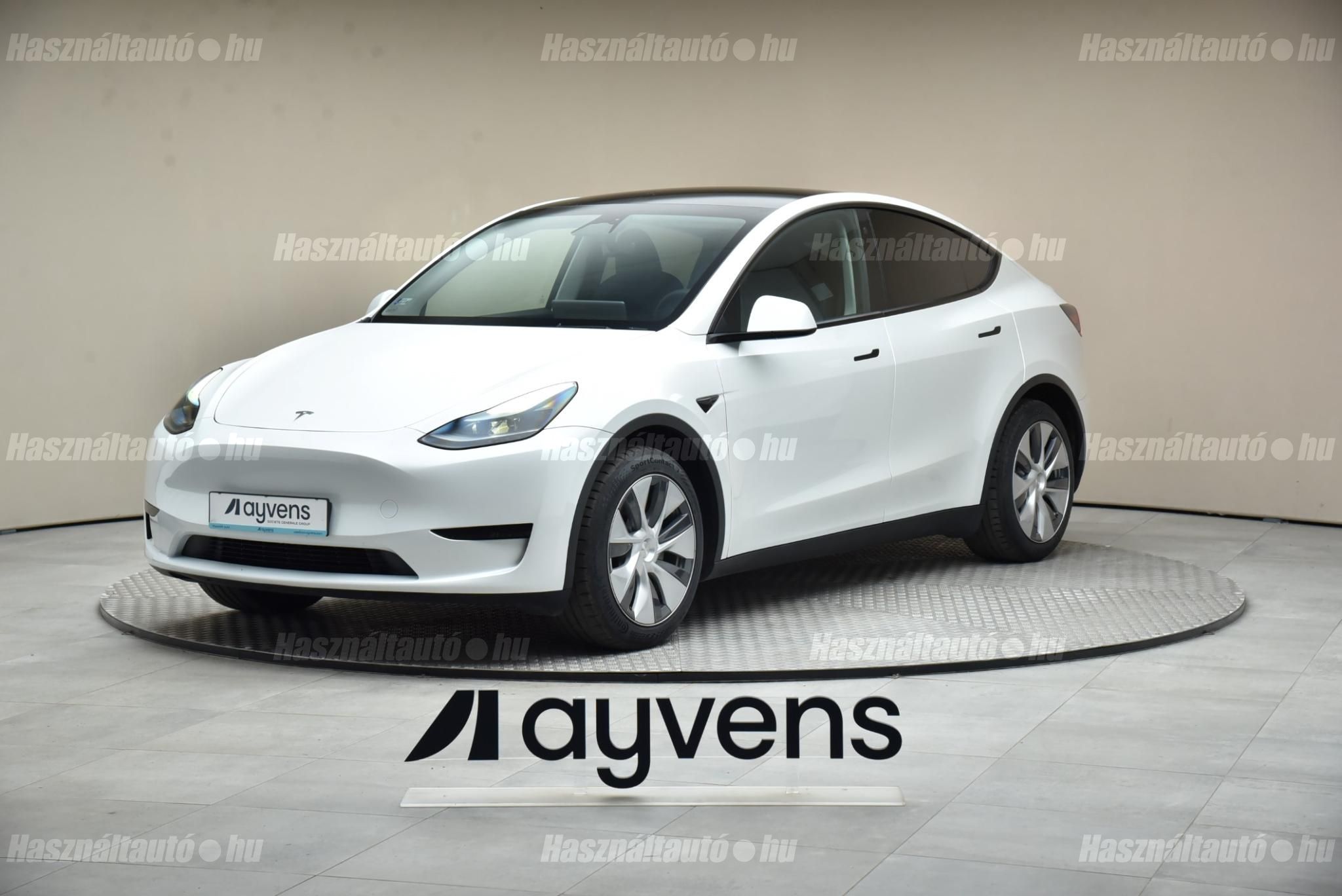 TESLA MODEL Y 2023/7 - 1