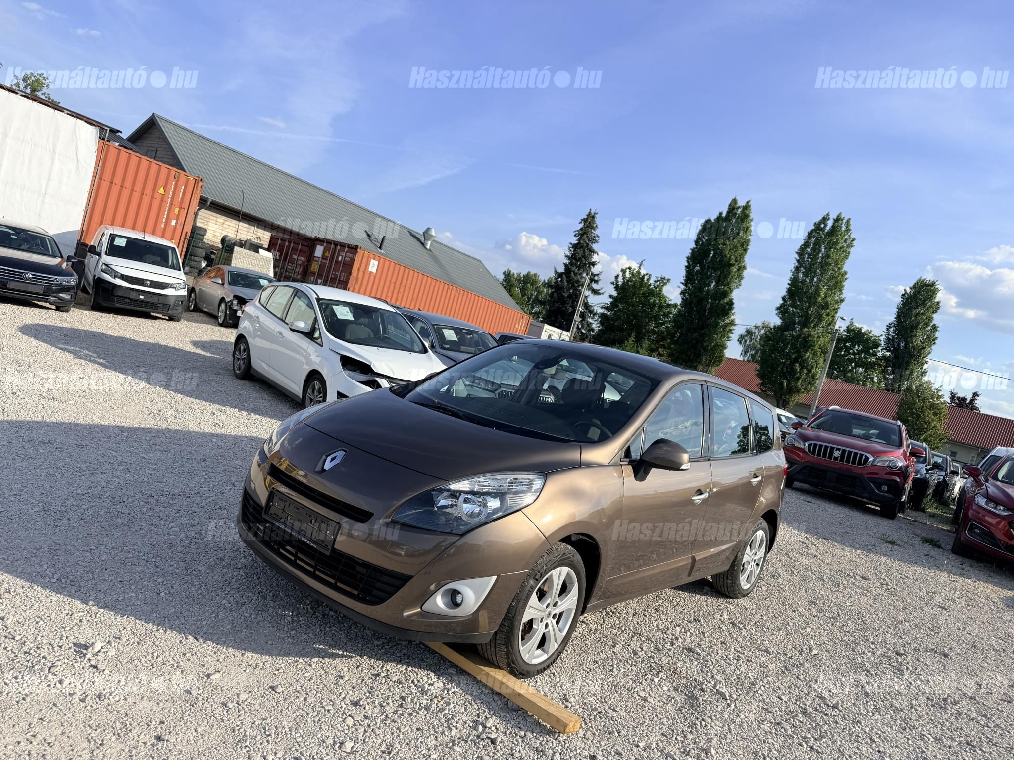 RENAULT GRAND SCENIC 2009/11 - 1