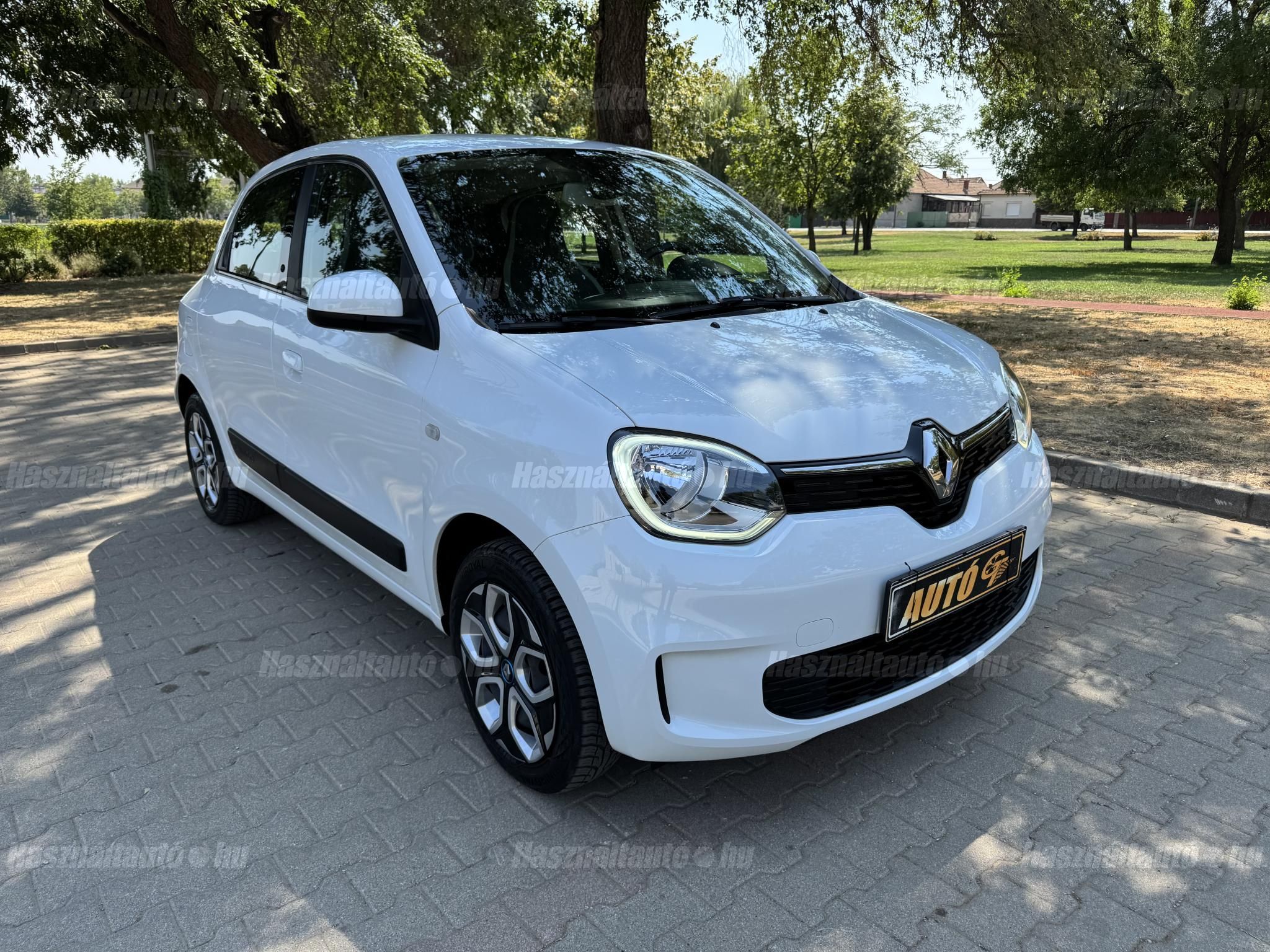 RENAULT TWINGO 2022/6 - 1