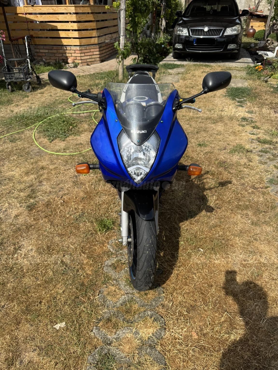 SUZUKI GS 2004 - 1