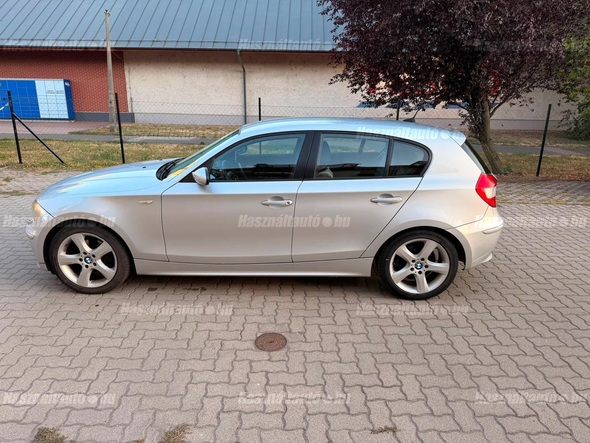 BMW 120 2006/11 - 1